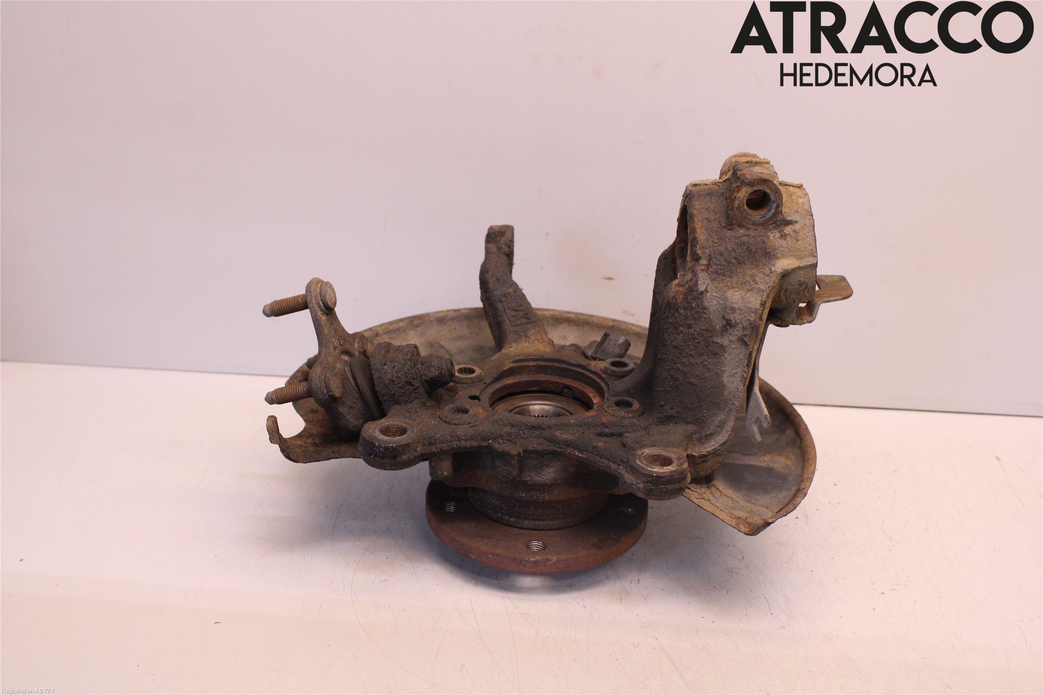 Volkswagen VW TOURAN 03-10 Spindel Vf