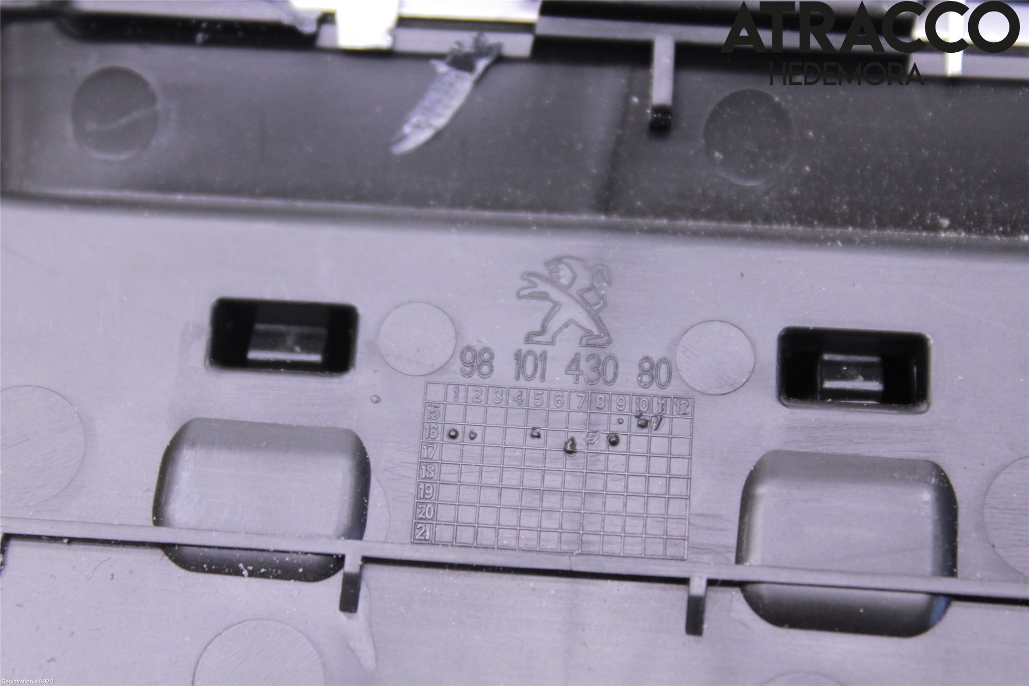 Peugeot 3008 17-24 Dashbord Kanal - Dyse