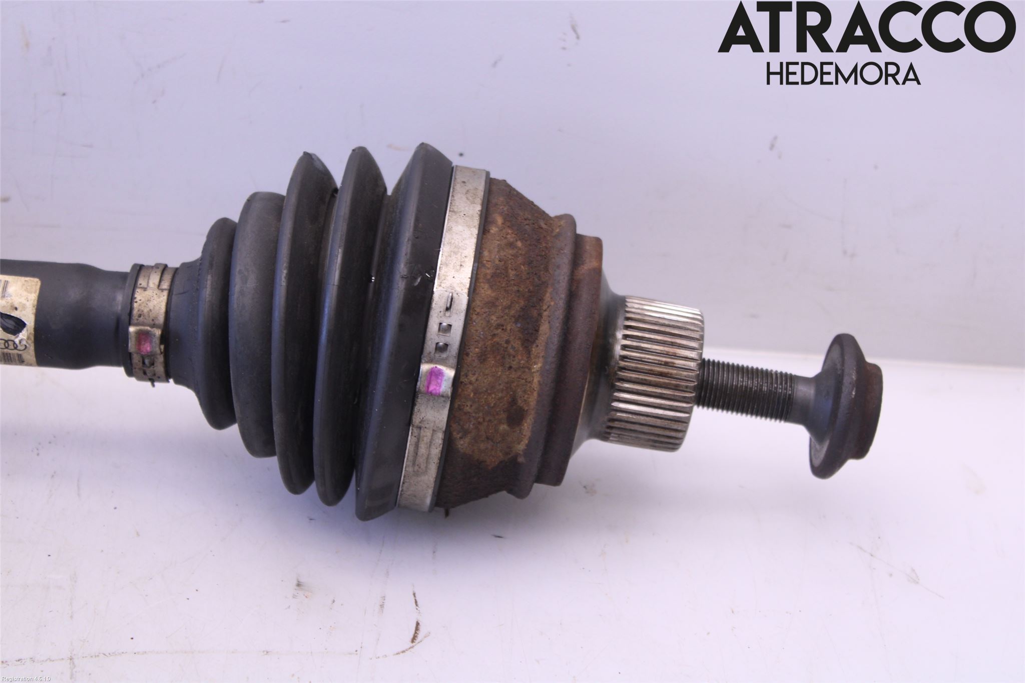 Audi A4/S4 08-11 Drivaksel Foran Kompl Venstre