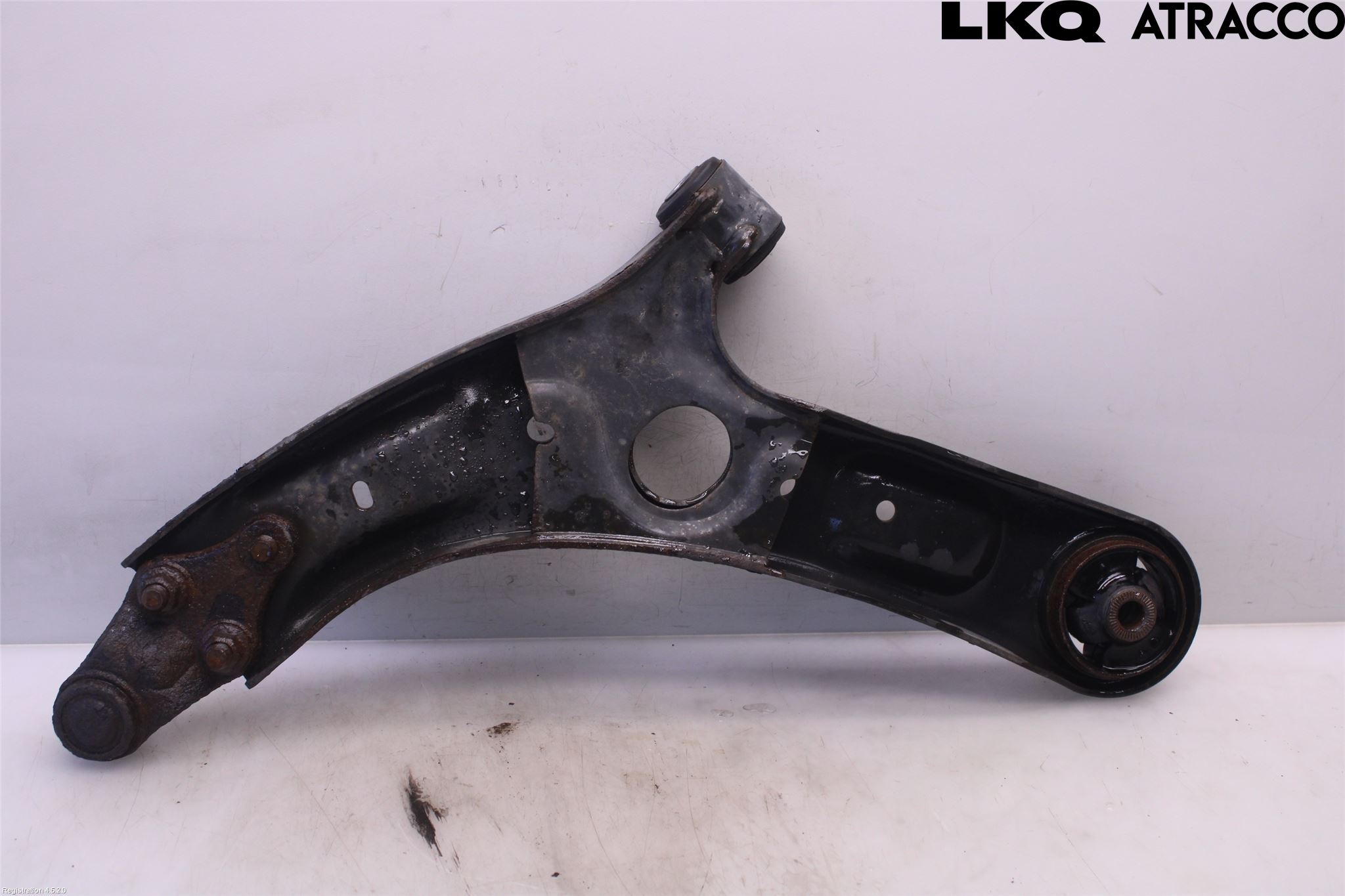 Kia CEED 12-18 Bærearm Foran Høyre Nedre