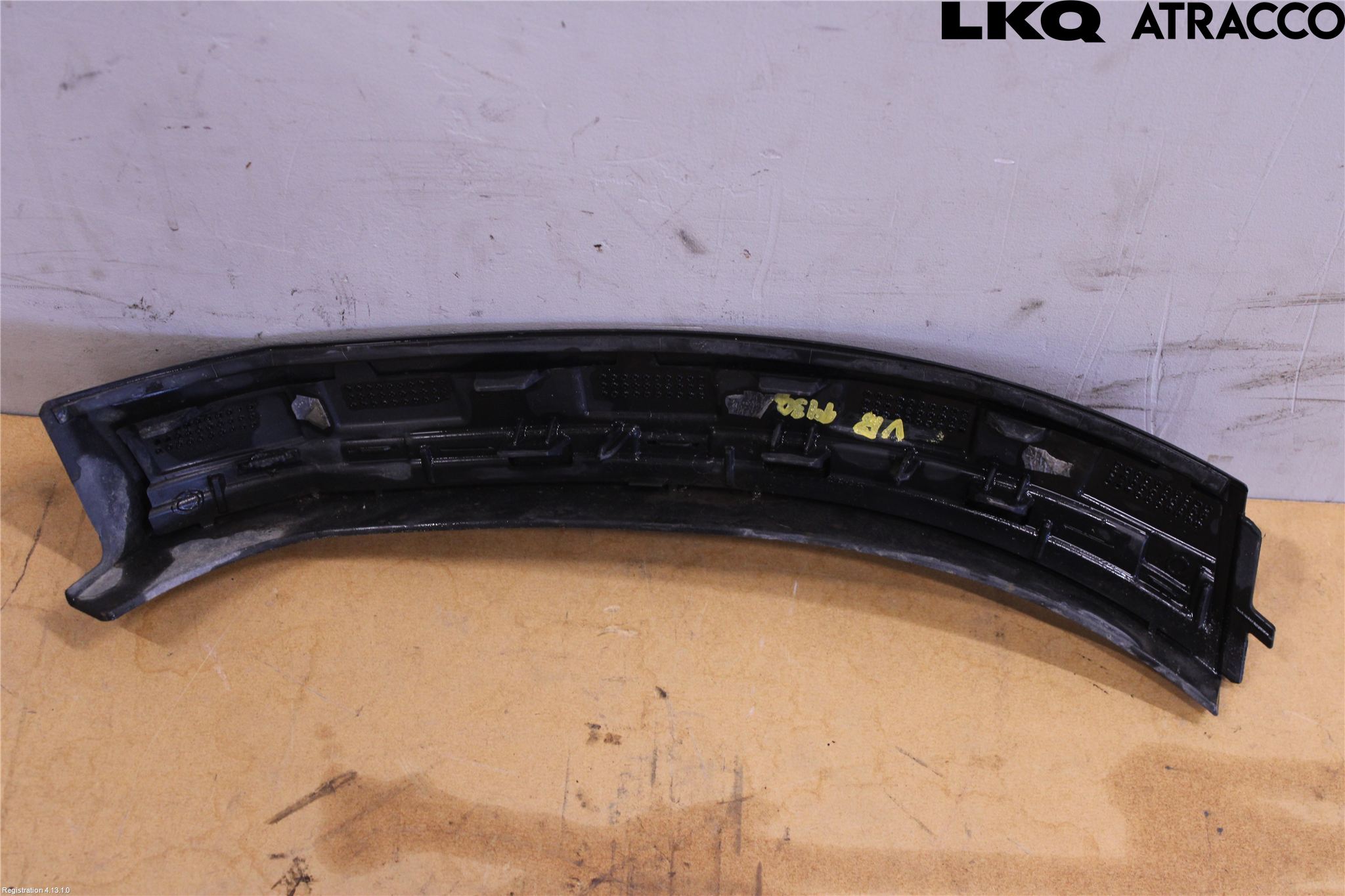 Volvo V60 CROSS COUNTRY 16-18 Skjerm Bredder