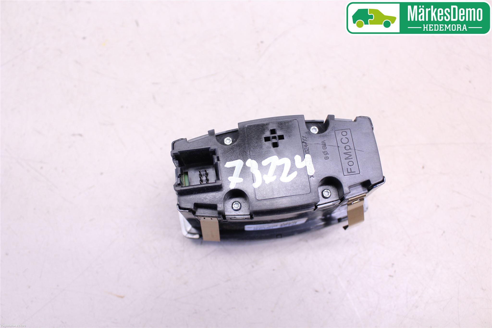 Ford FOCUS 11-14 Bryter Hovedlys