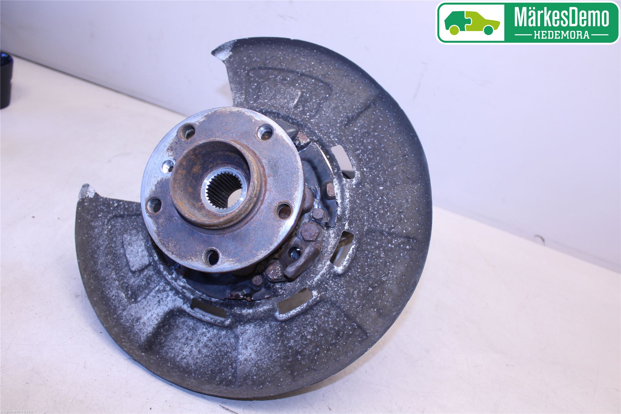 BMW X6 E71/E72   08-14 Spindel Hb