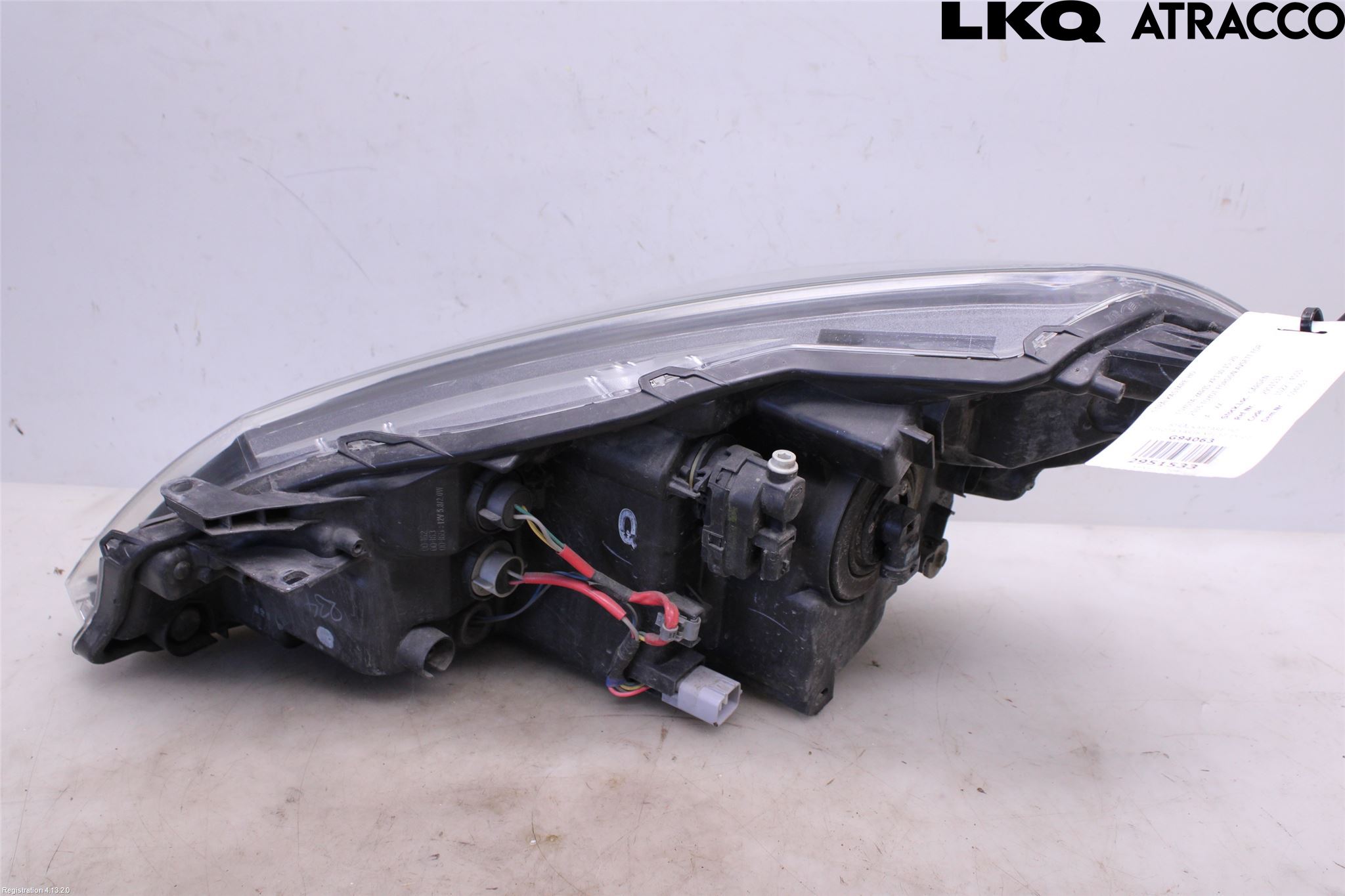 Toyota YARIS XP130 15-20 Frontlykt Høyre