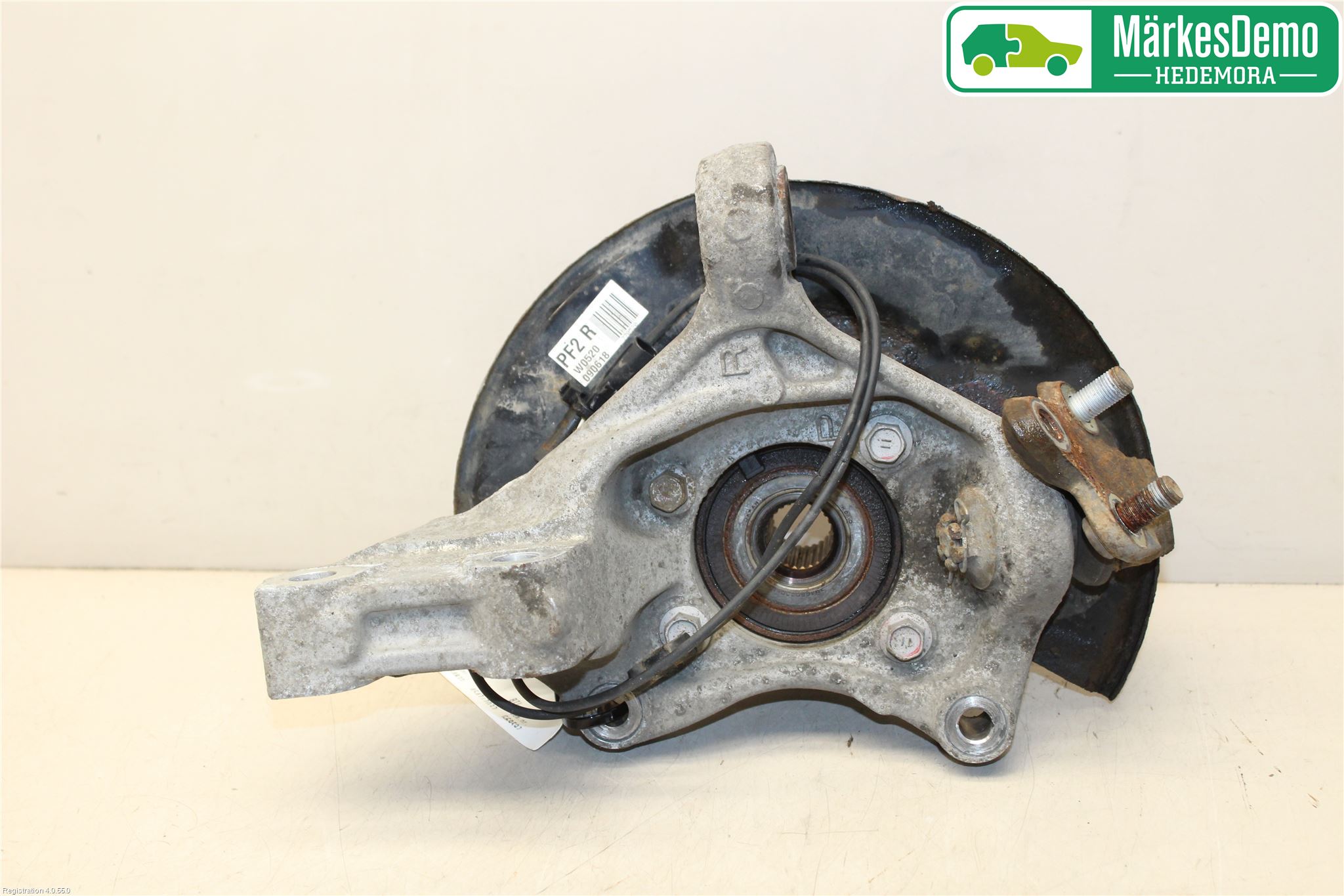 Toyota PRIUS ZVW30 09-20 Spindel Hf