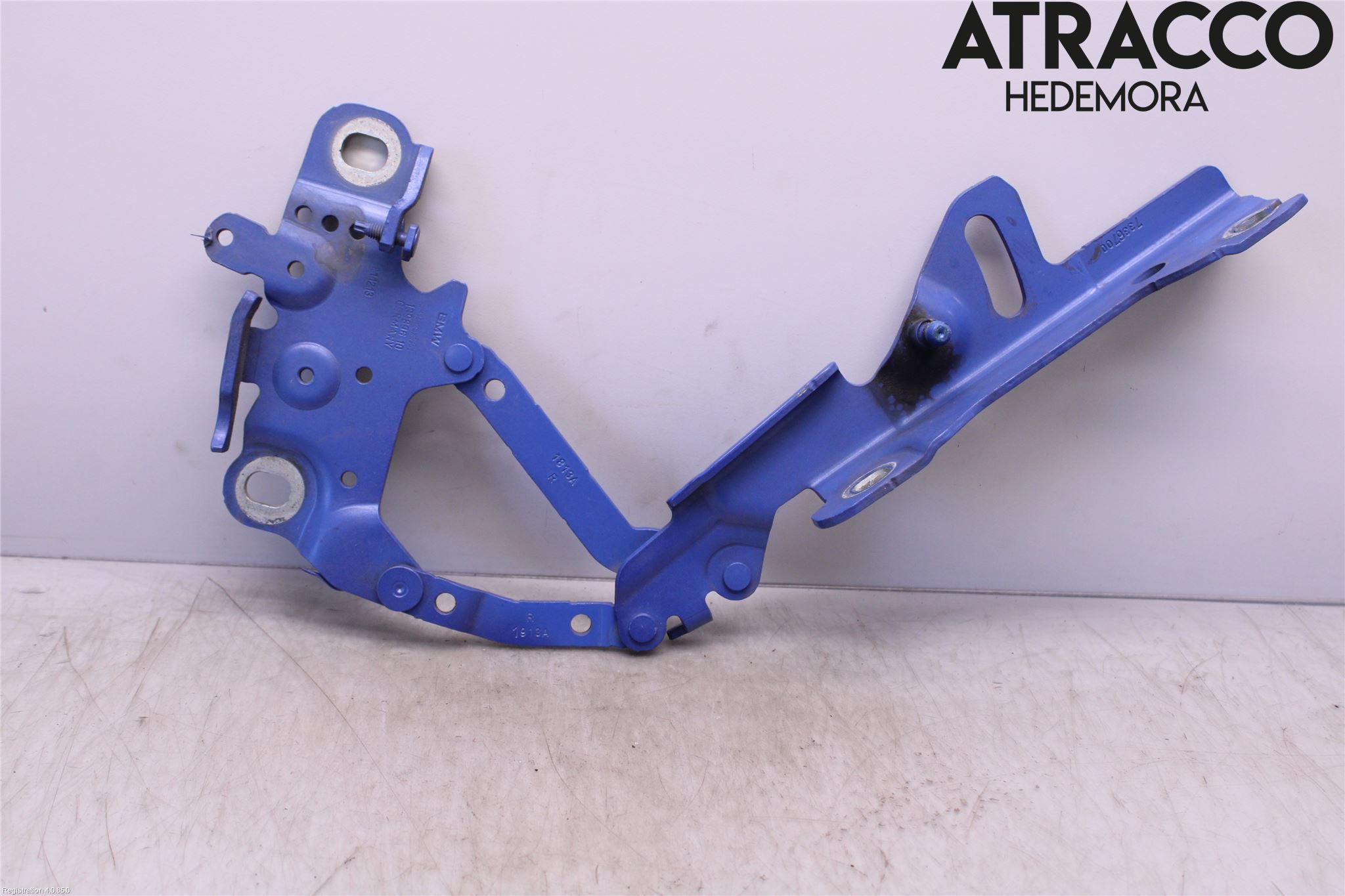 BMW 3 F30/F31/F80 12-19 Panser Hengsel - Hengsler