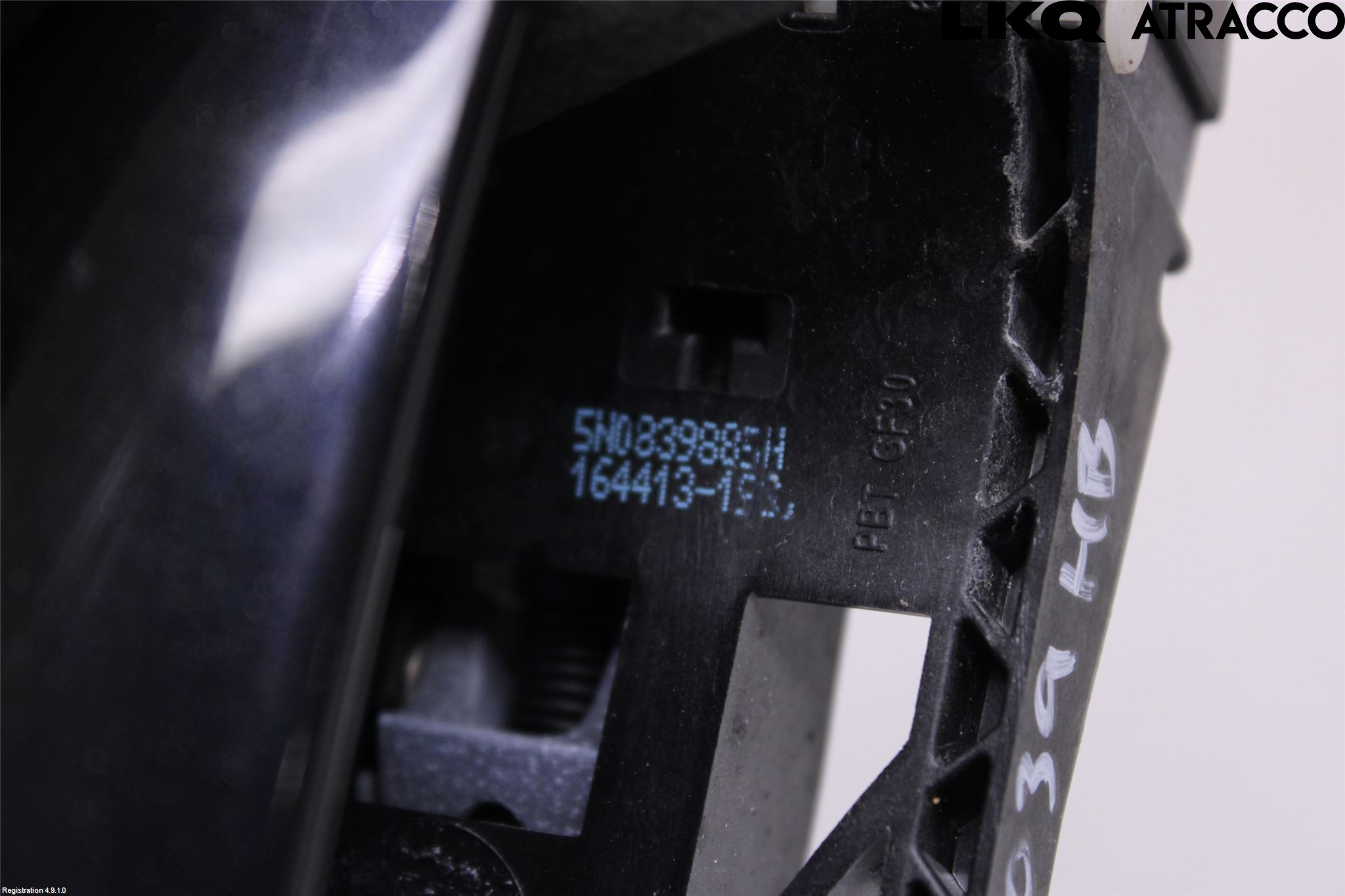 Volkswagen VW POLO 10-17 Dørhandtak Ytre Høyre