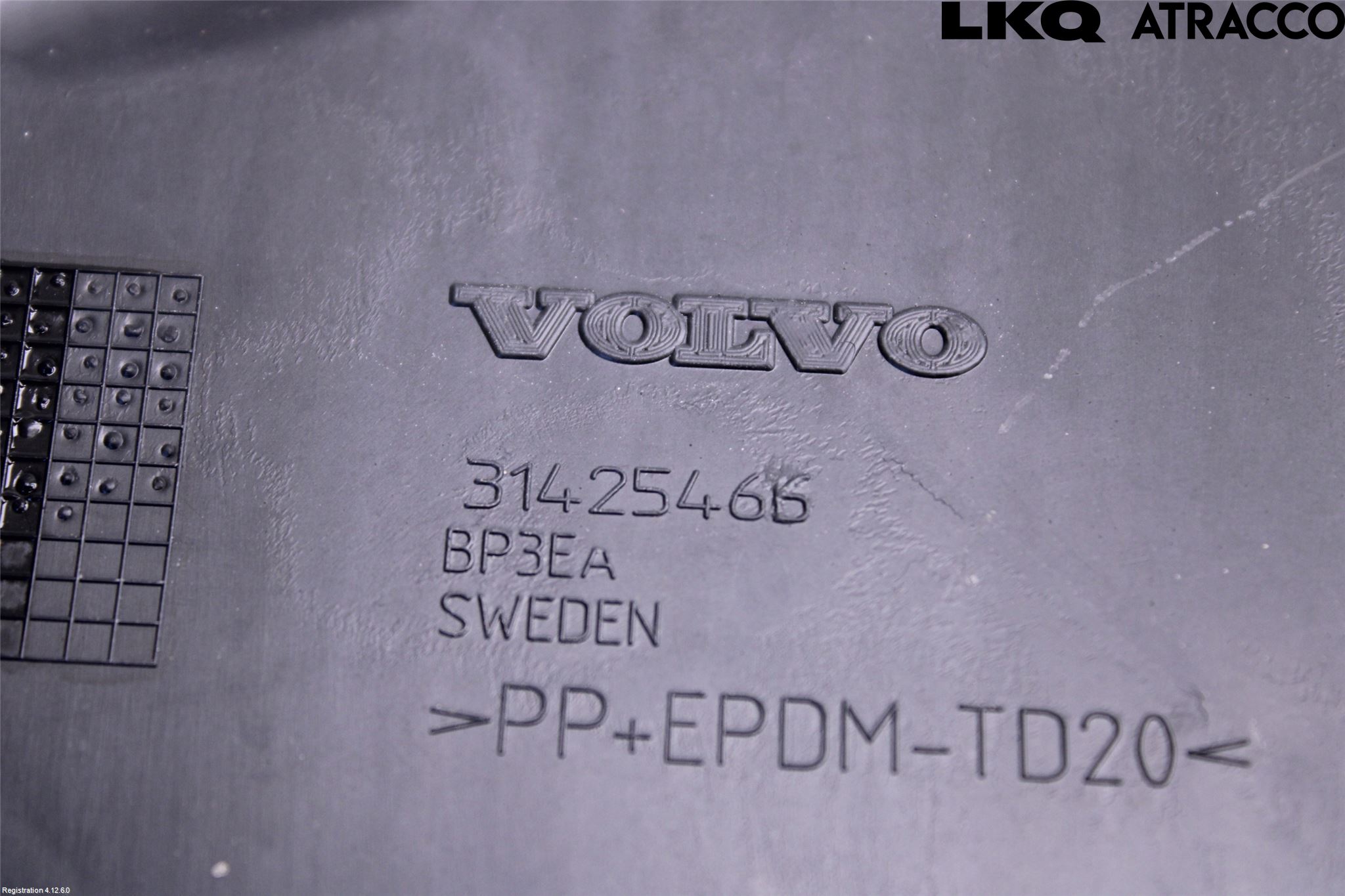 Volvo V60 14-18 Støtfangerfeste Bak Høyre