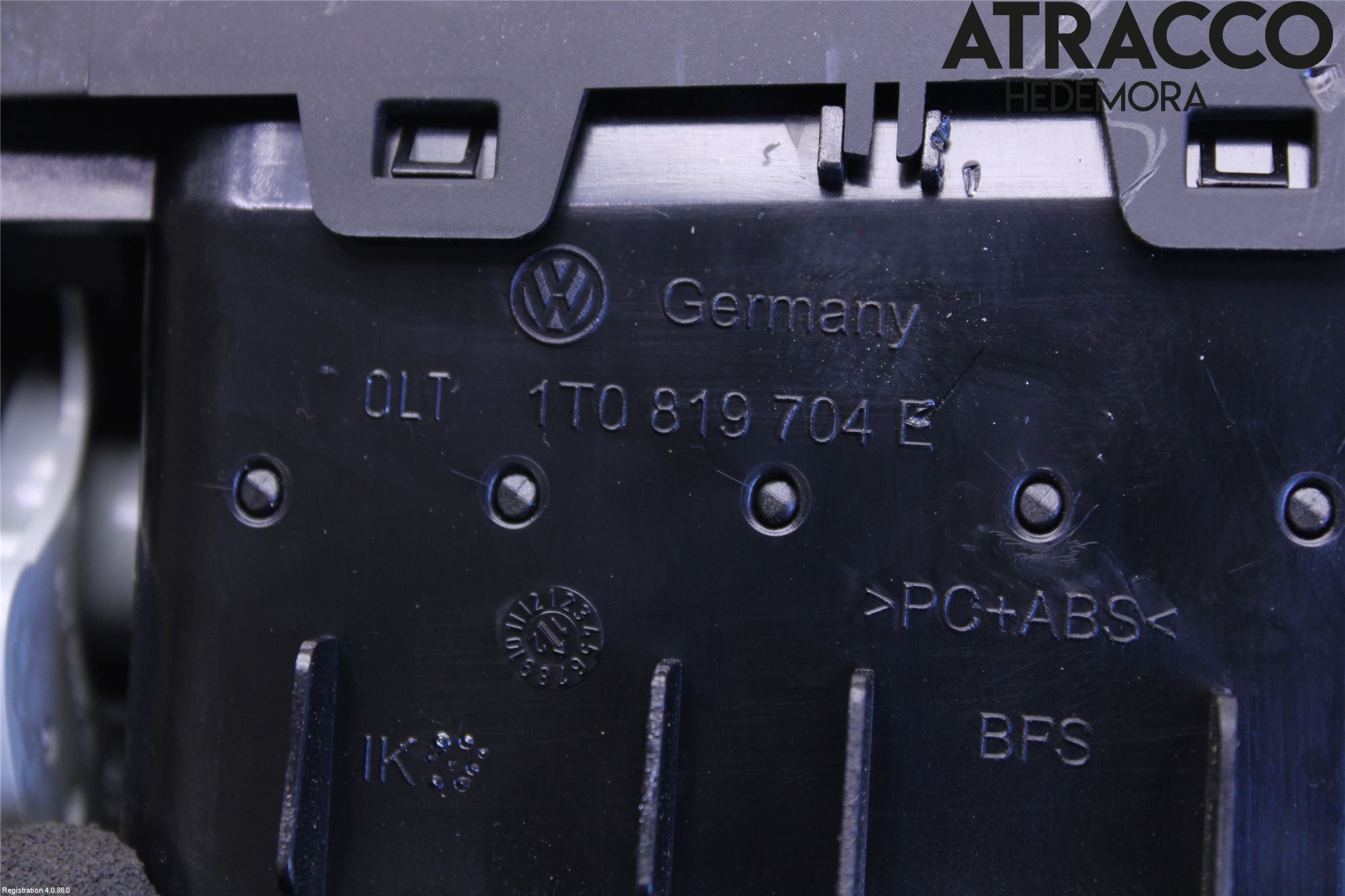 Volkswagen VW TOURAN 10-15 Dashbord Kanal - Dyse