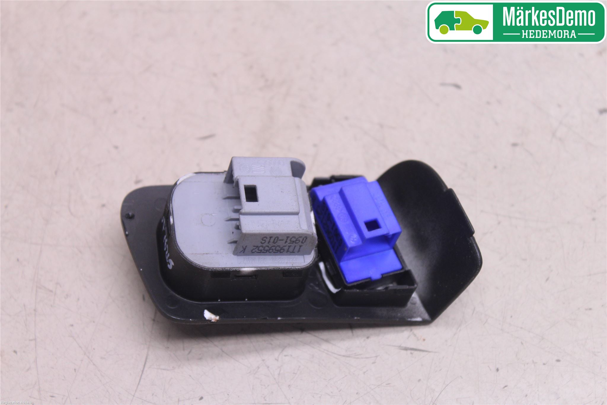 Volkswagen VW CADDY 11-15 Bryter Speil