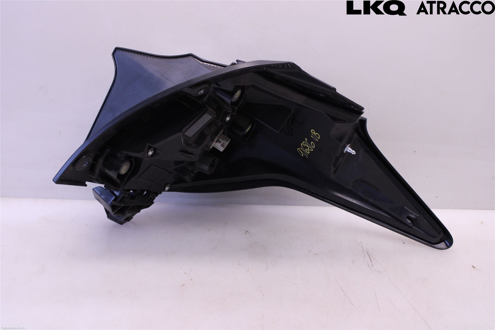 Toyota YARIS XP21 20- Baklykt Venstre