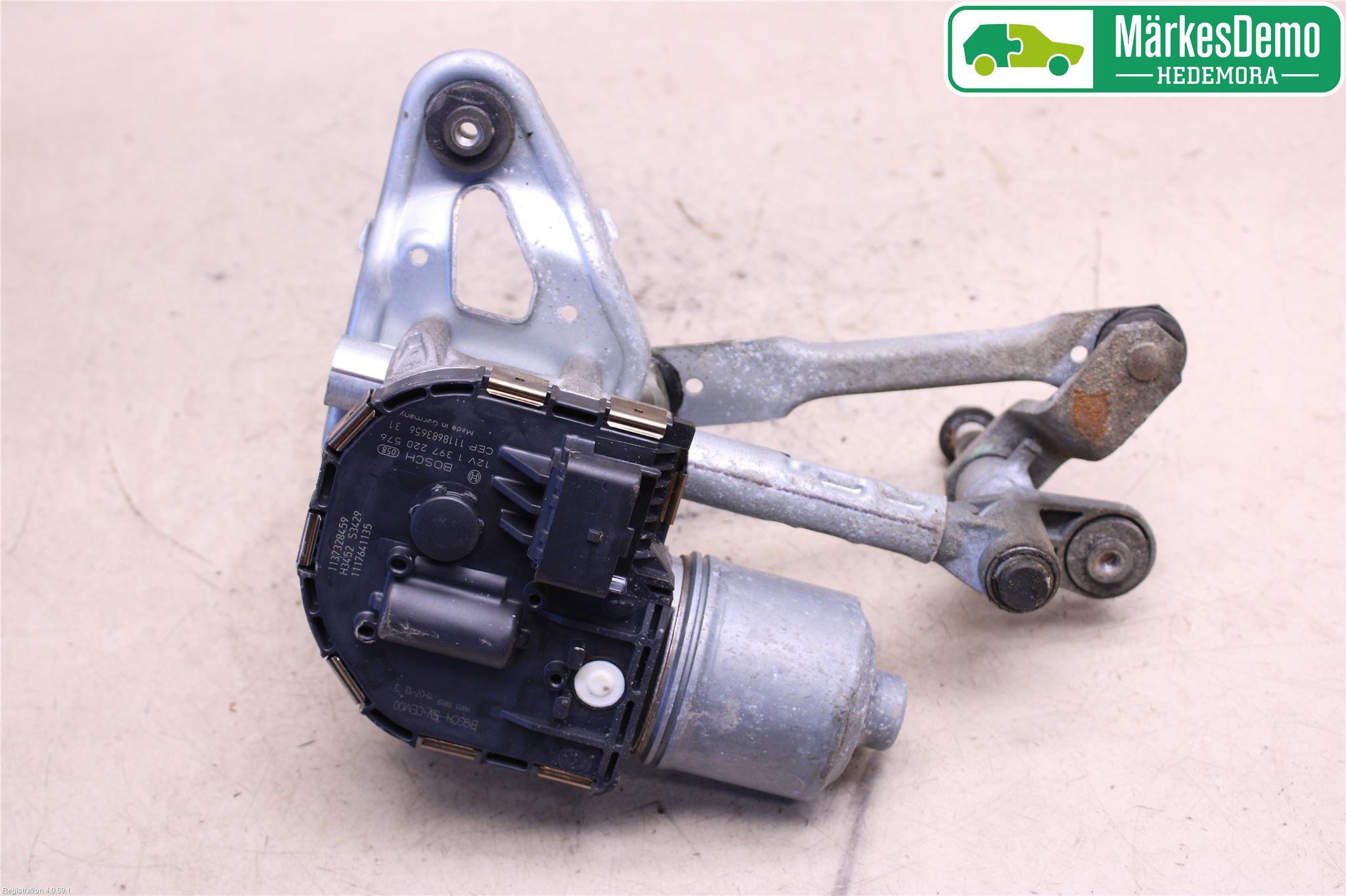 Peugeot 3008 09-16 Viskermotor Frontrute