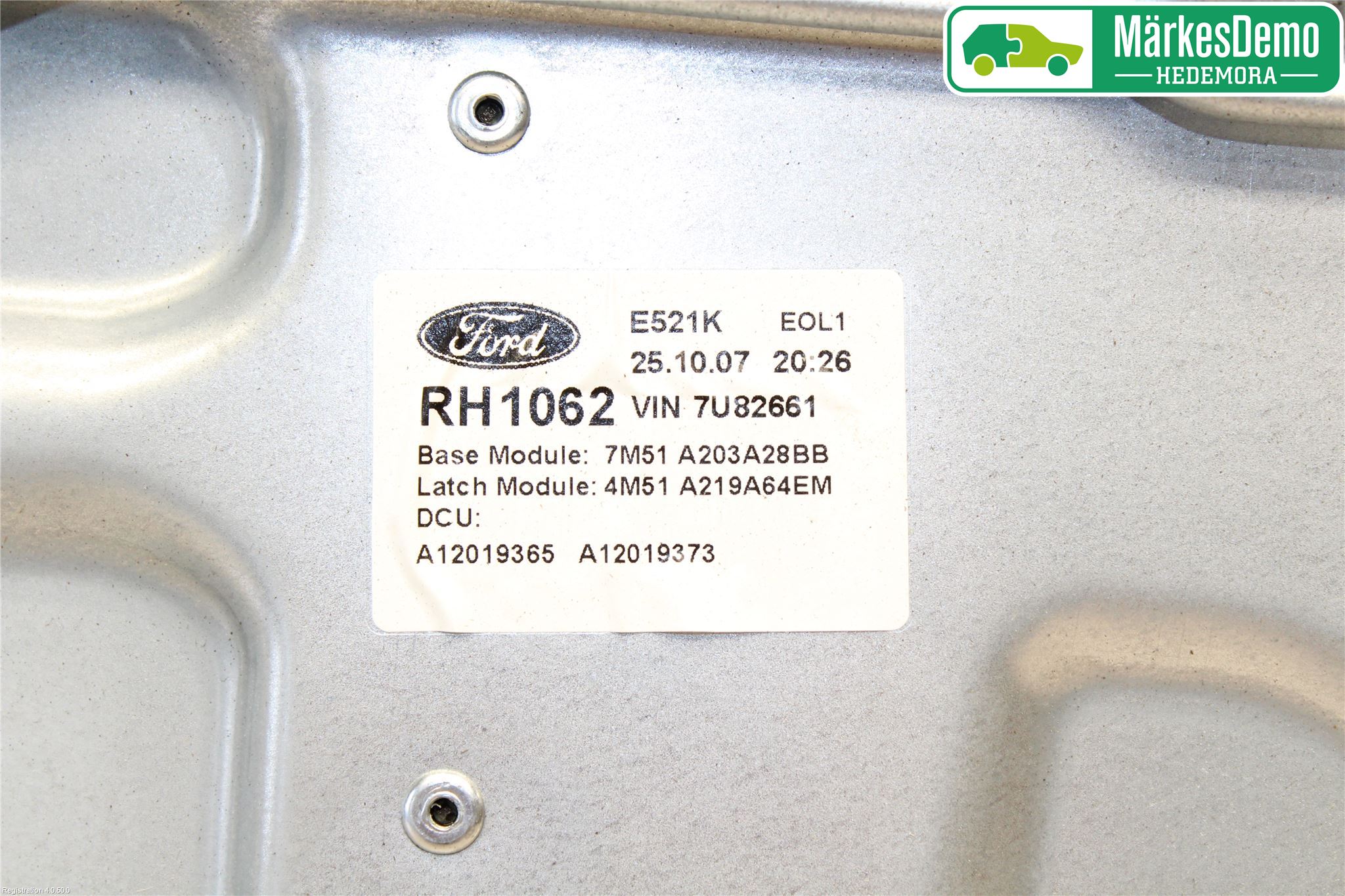 Ford FOCUS     04-07 Vindusheis El Komp
