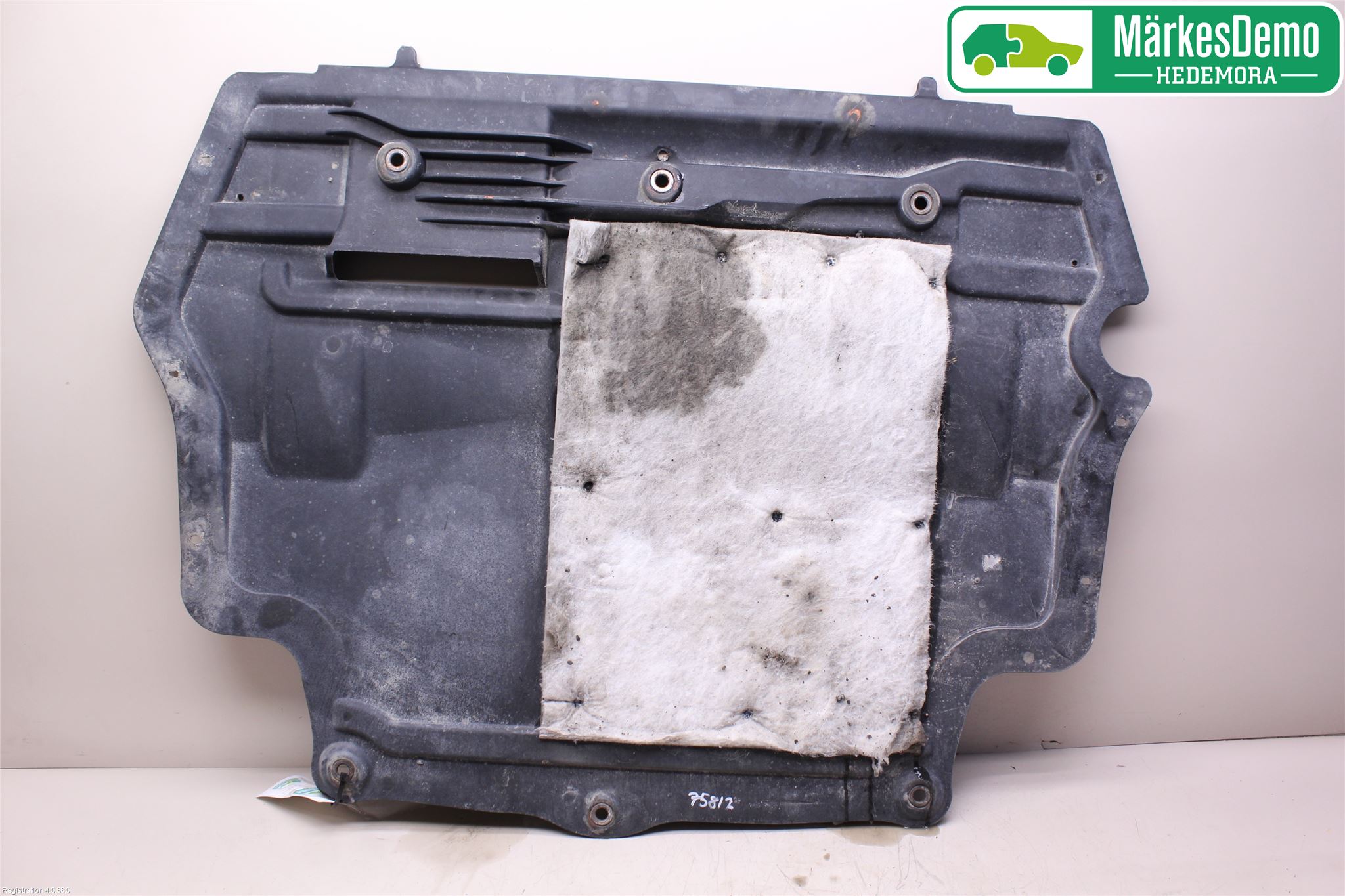 Volkswagen VW PASSAT 11-14 Bunnplate U Motor-Gear-Dørk