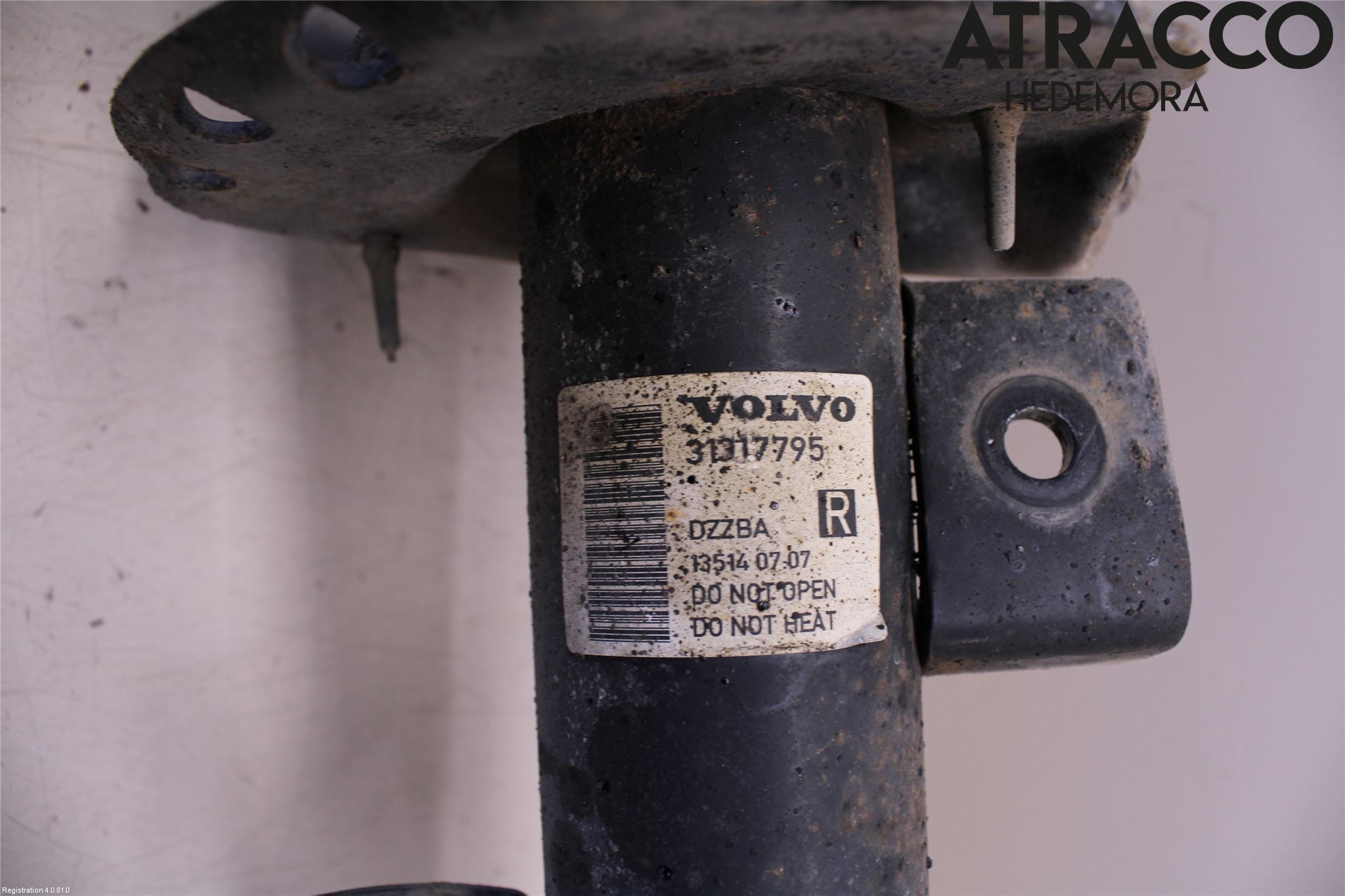 Volvo V70 14-16 Fjærbein Foran Høyre