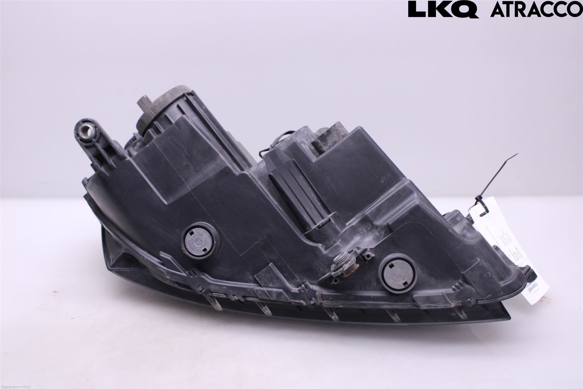 Volkswagen VW PASSAT 11-14 Frontlykt Venstre