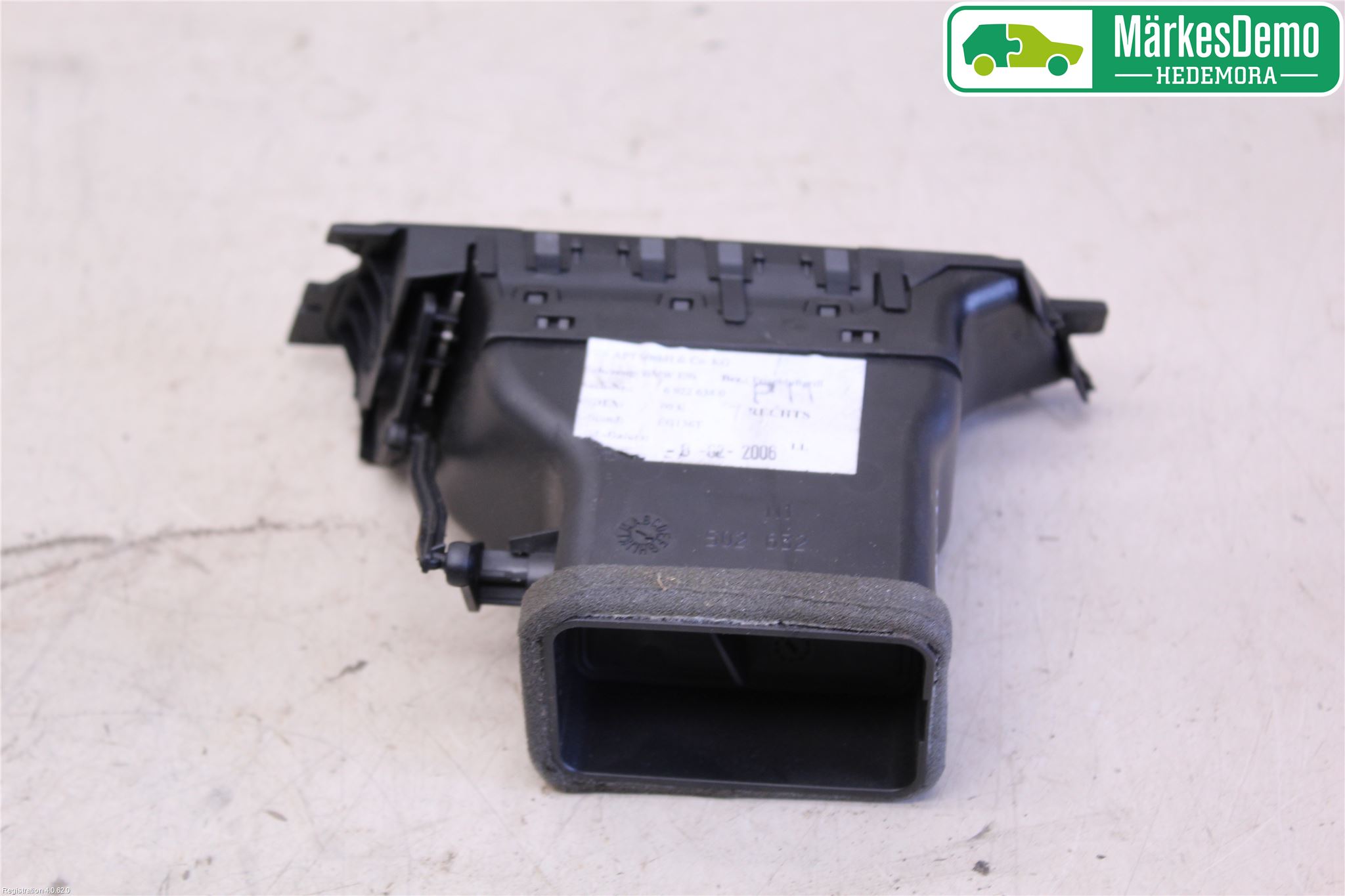 BMW 3 E90/91 SED/TOU 05-12 Dashbord Kanal - Dyse