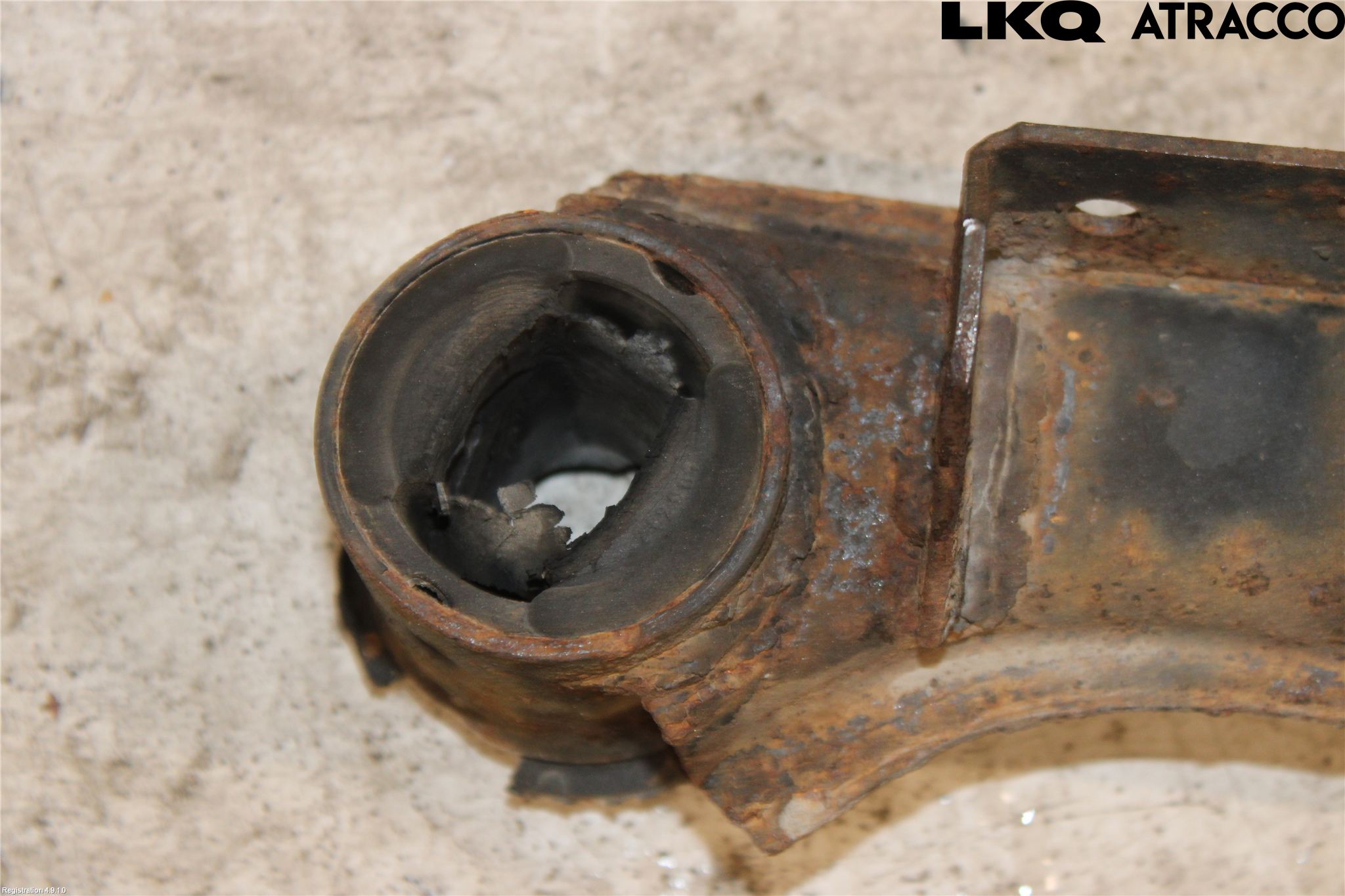 BMW 3 E30 83-94 Bakaksel Feste Travers-Ramme