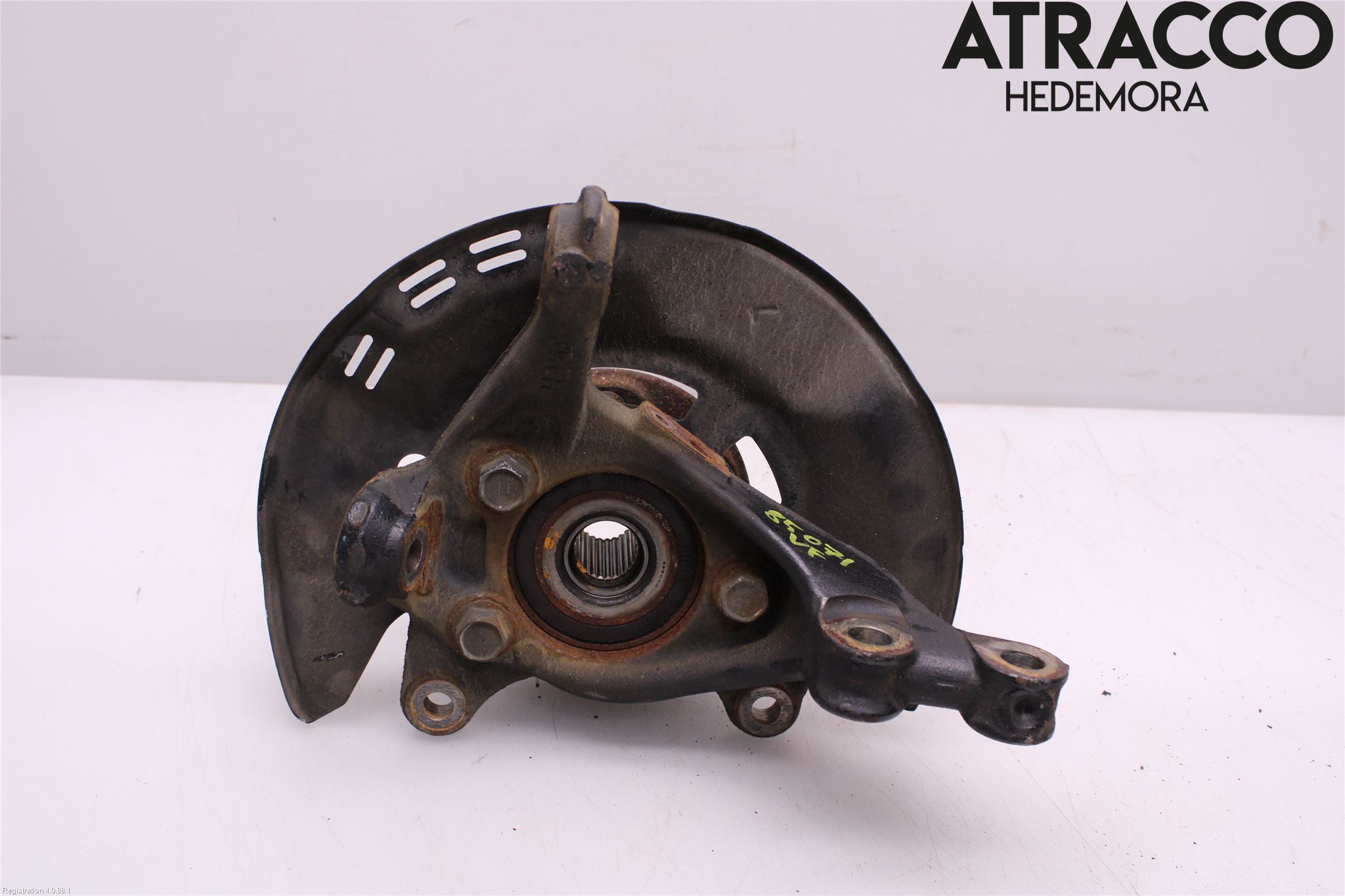 Toyota YARIS XP21 20- Spindel Vf