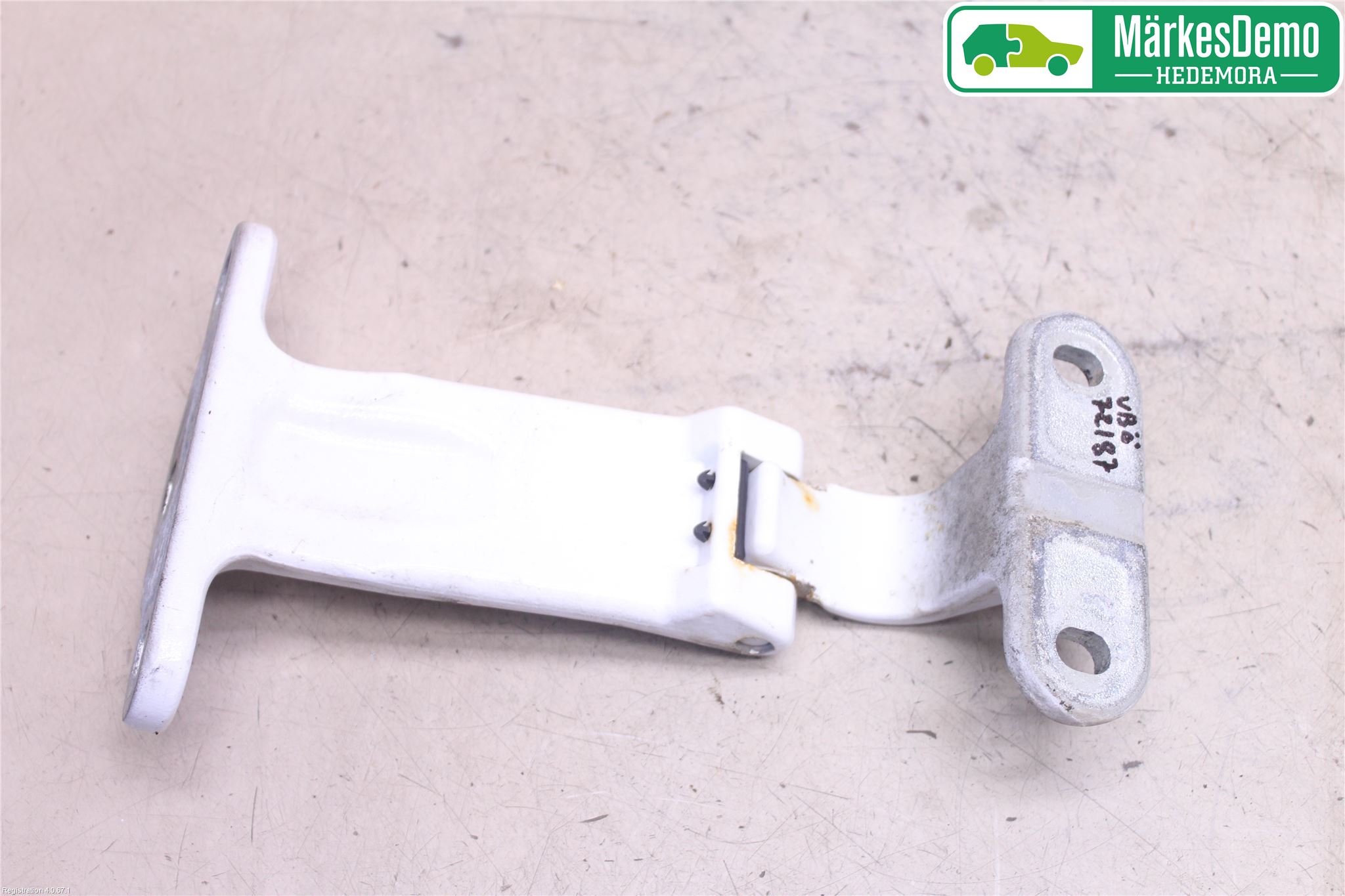Ford TRANSIT/TOURNEO CONNECT 13-22 Bakluke Hengsel Venstre