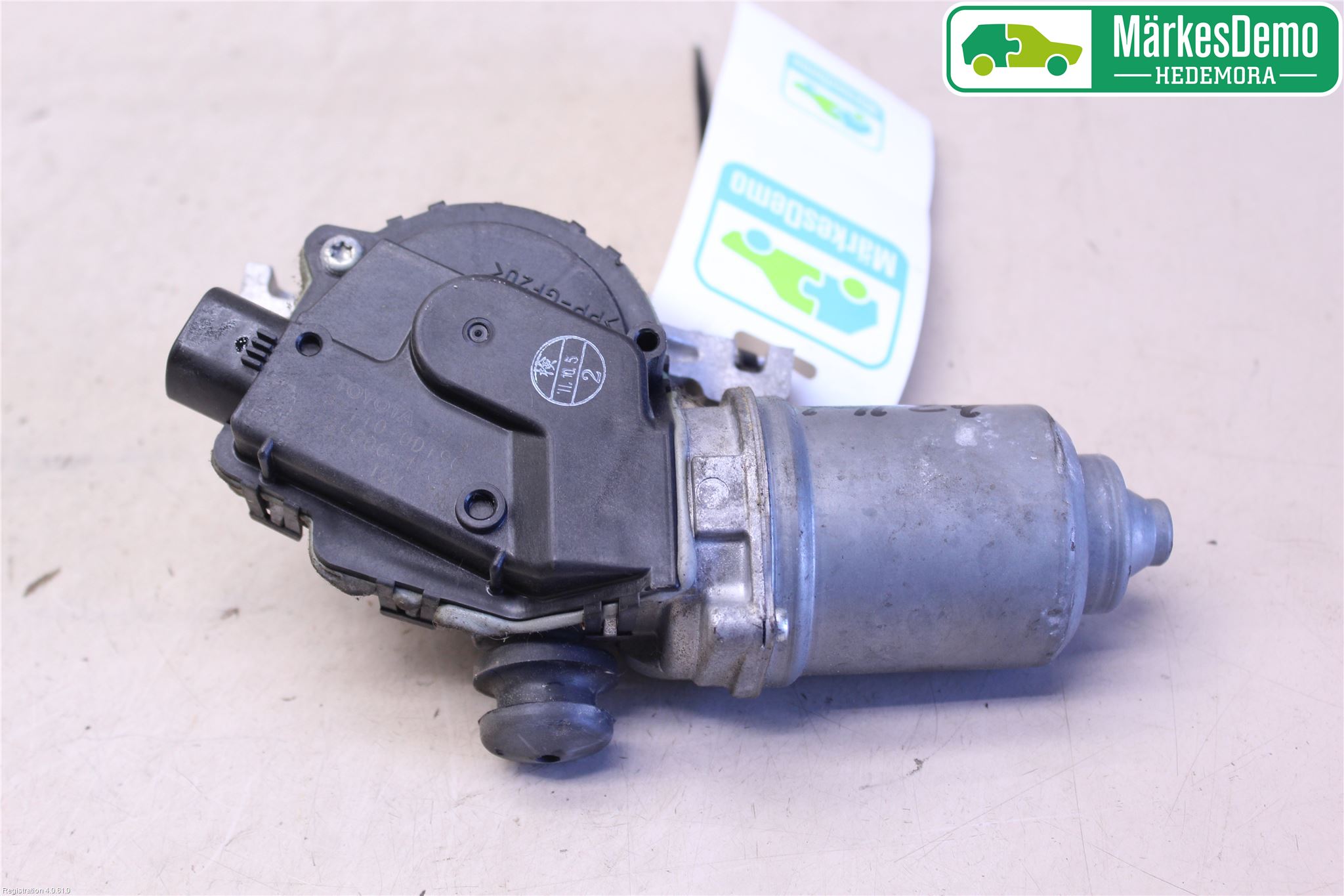Toyota YARIS XP130 12-14 Viskermotor Frontrute