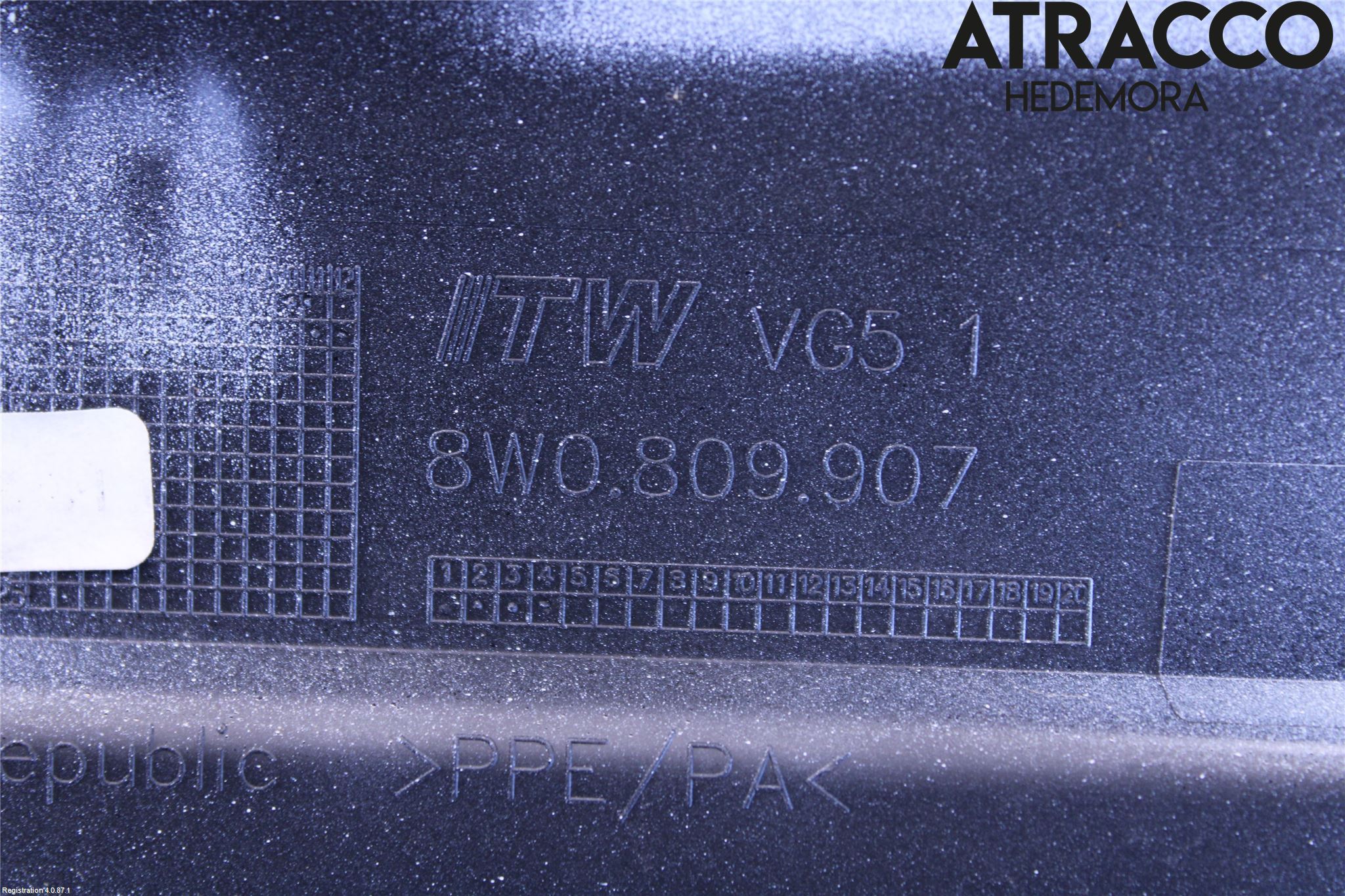 Audi A4/S4 B9 16-19 Drivstoff Tankluke