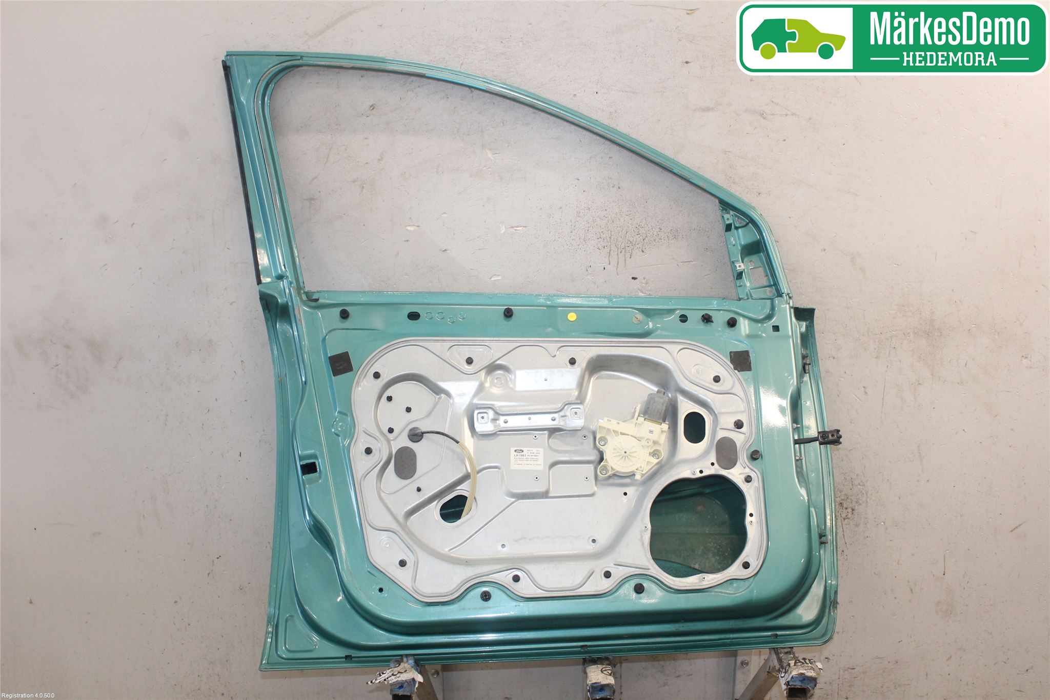 Ford FOCUS     04-07 Dør 4D Foran Venstre