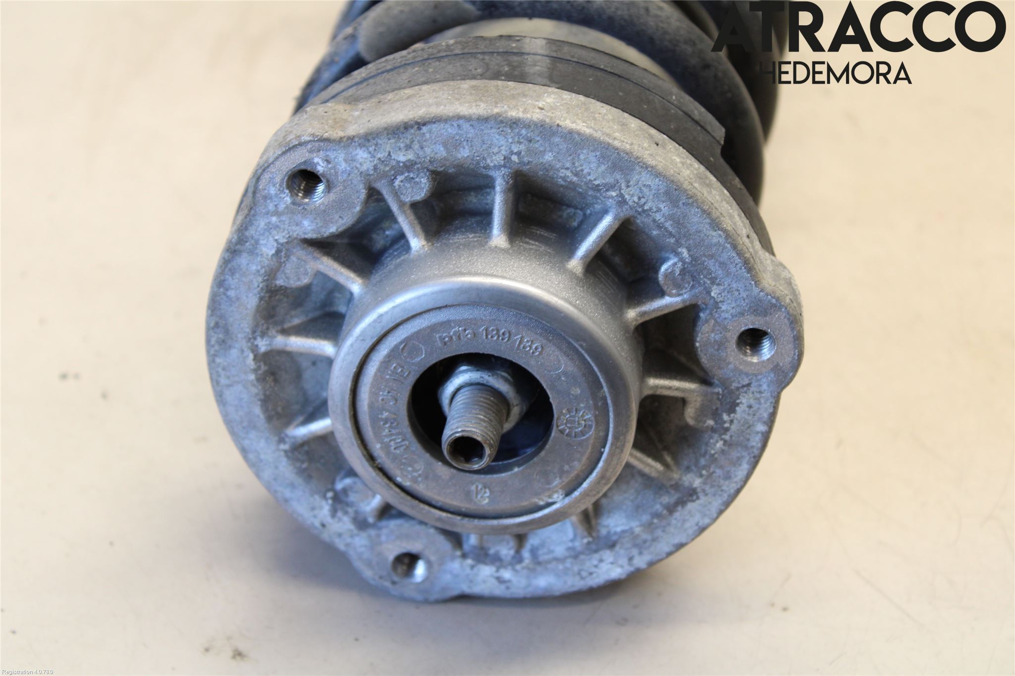 BMW 5 F10/F11/F18 09-17 Fjærbein Foran Venstre
