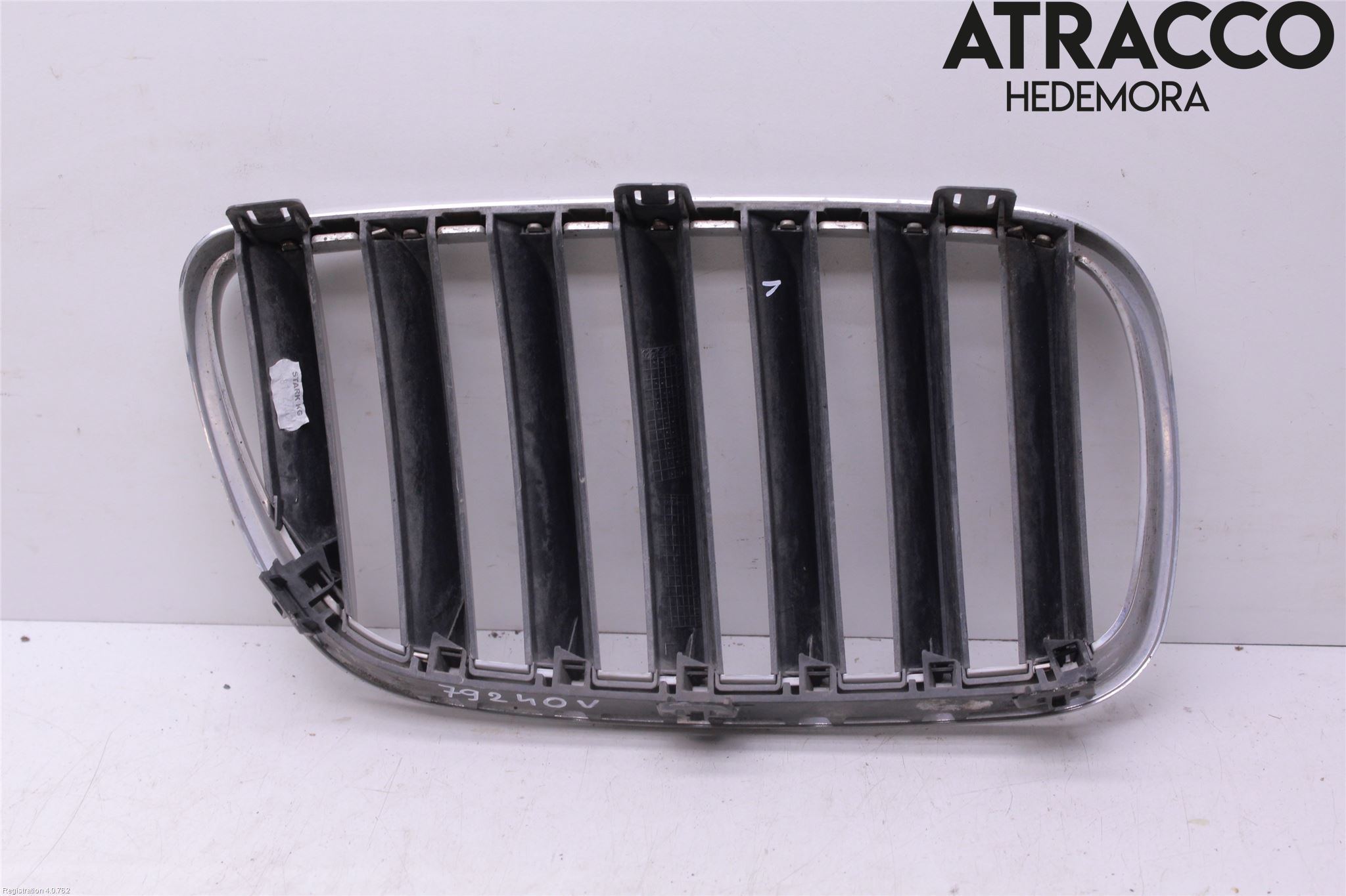 BMW X3 E83     03-10 Grilldel Venstre