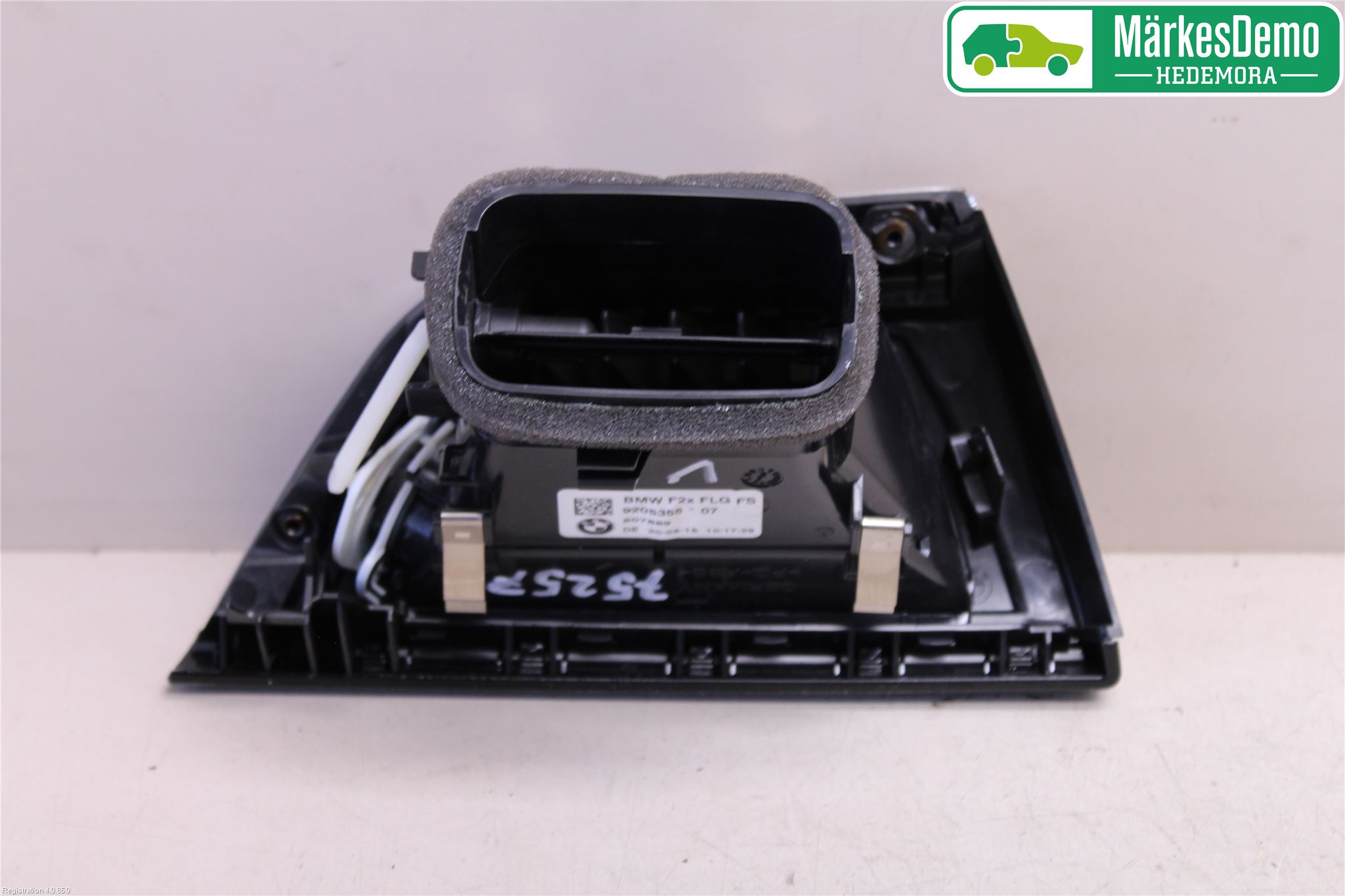 BMW 1 F20/F21 11-19 Dashbord Kanal - Dyse