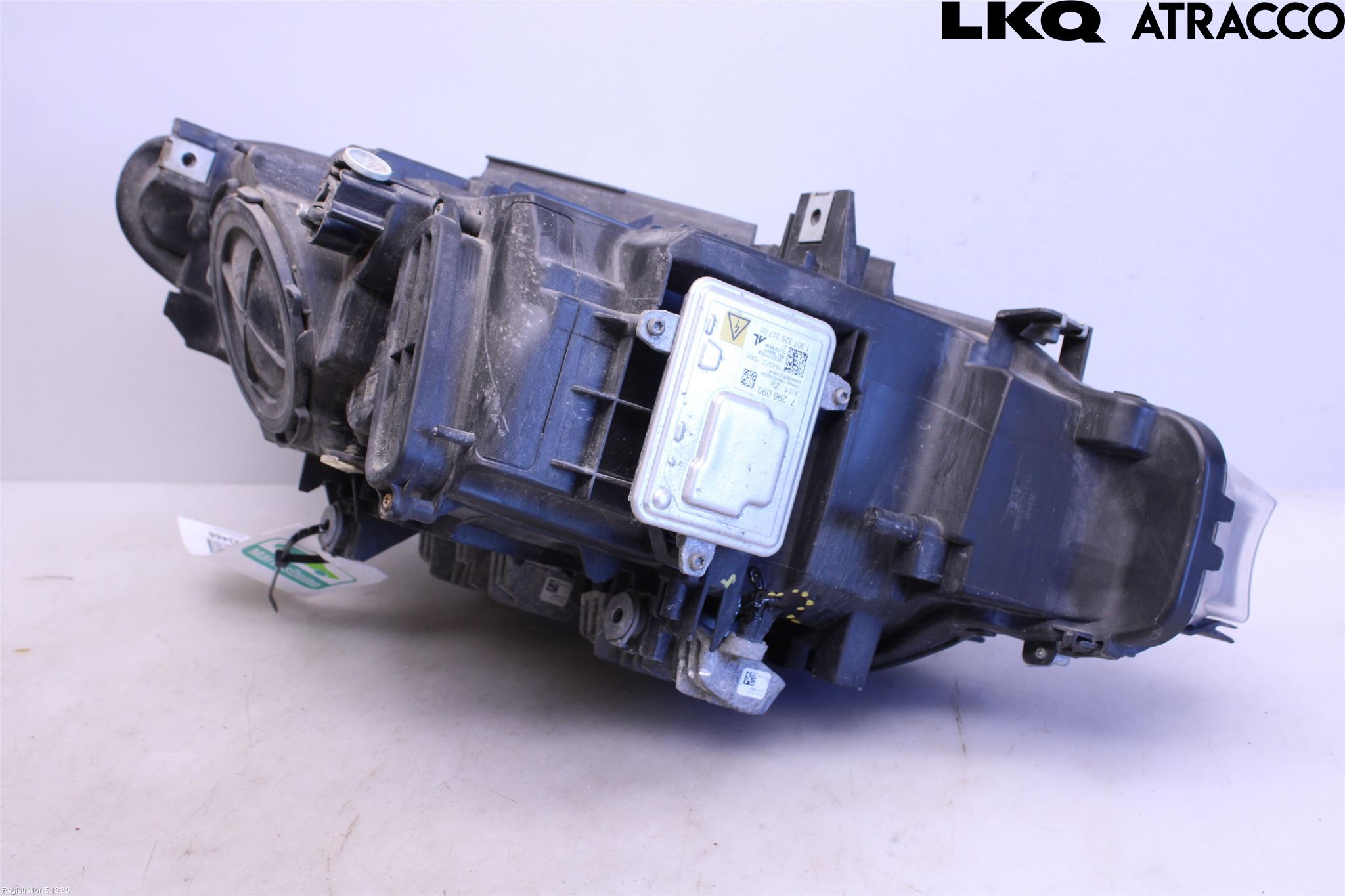 BMW 3 F30/F31/F80 12-19 Frontlykt Venstre