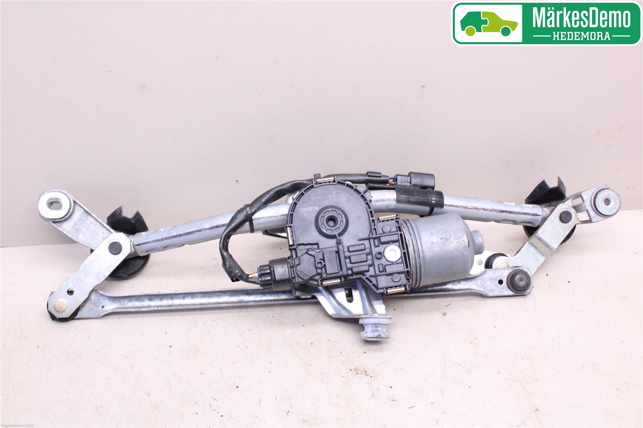 Toyota AVENSIS 09-15 Viskermotor Frontrute