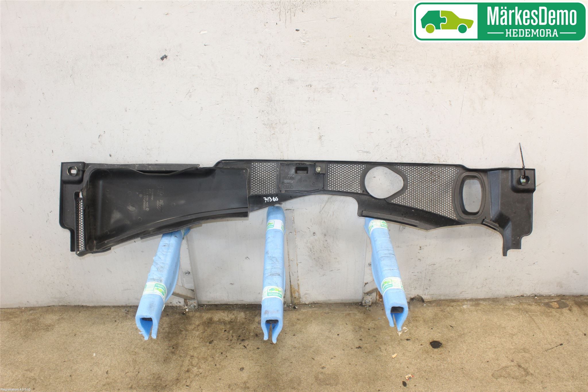 Audi A4 ALLROAD 09-16 Visker Deksel-Grill-Under Frr