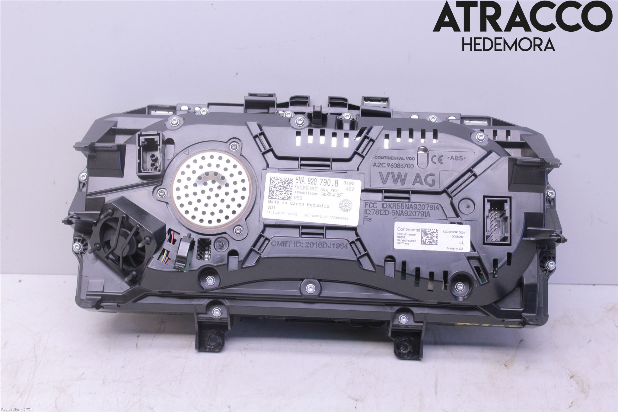 Volkswagen VW TIGUAN 16-24 Instr Kombinert