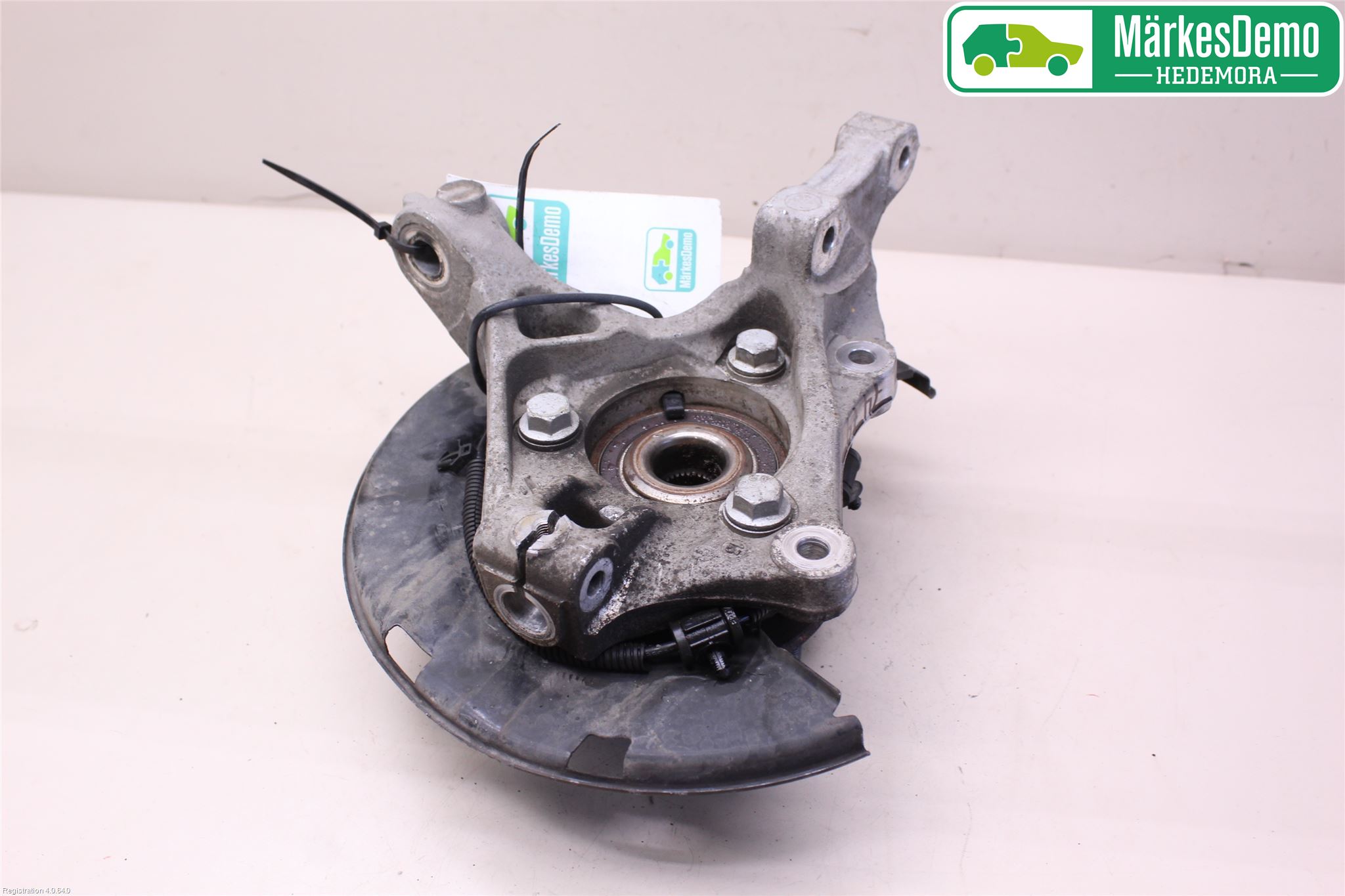 Opel ASTRA J 10-15 Spindel Vf