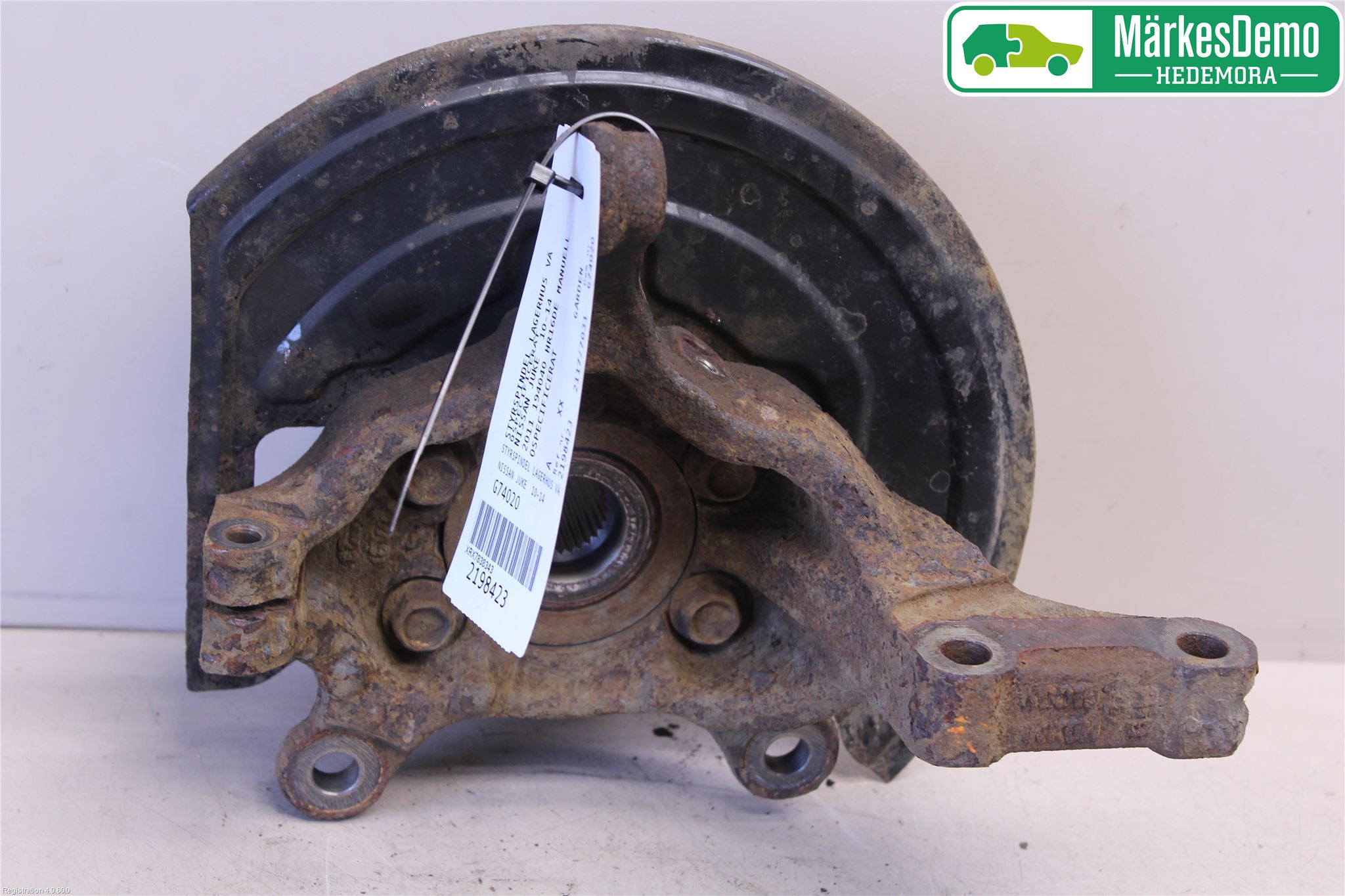 Nissan JUKE 10-14 Spindel Vf