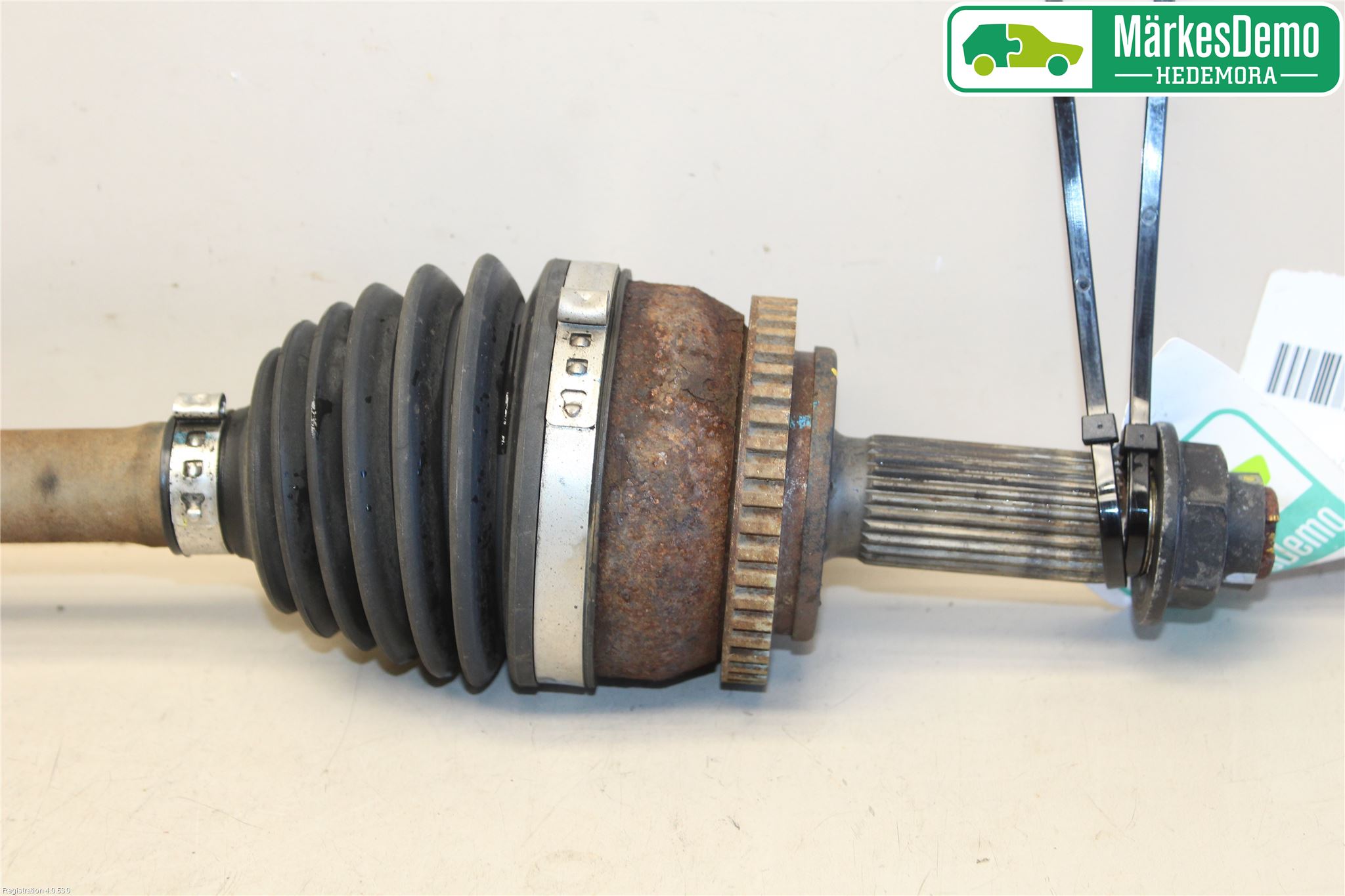 Kia CEED 12-18 Drivaksel Foran Kompl Venstre