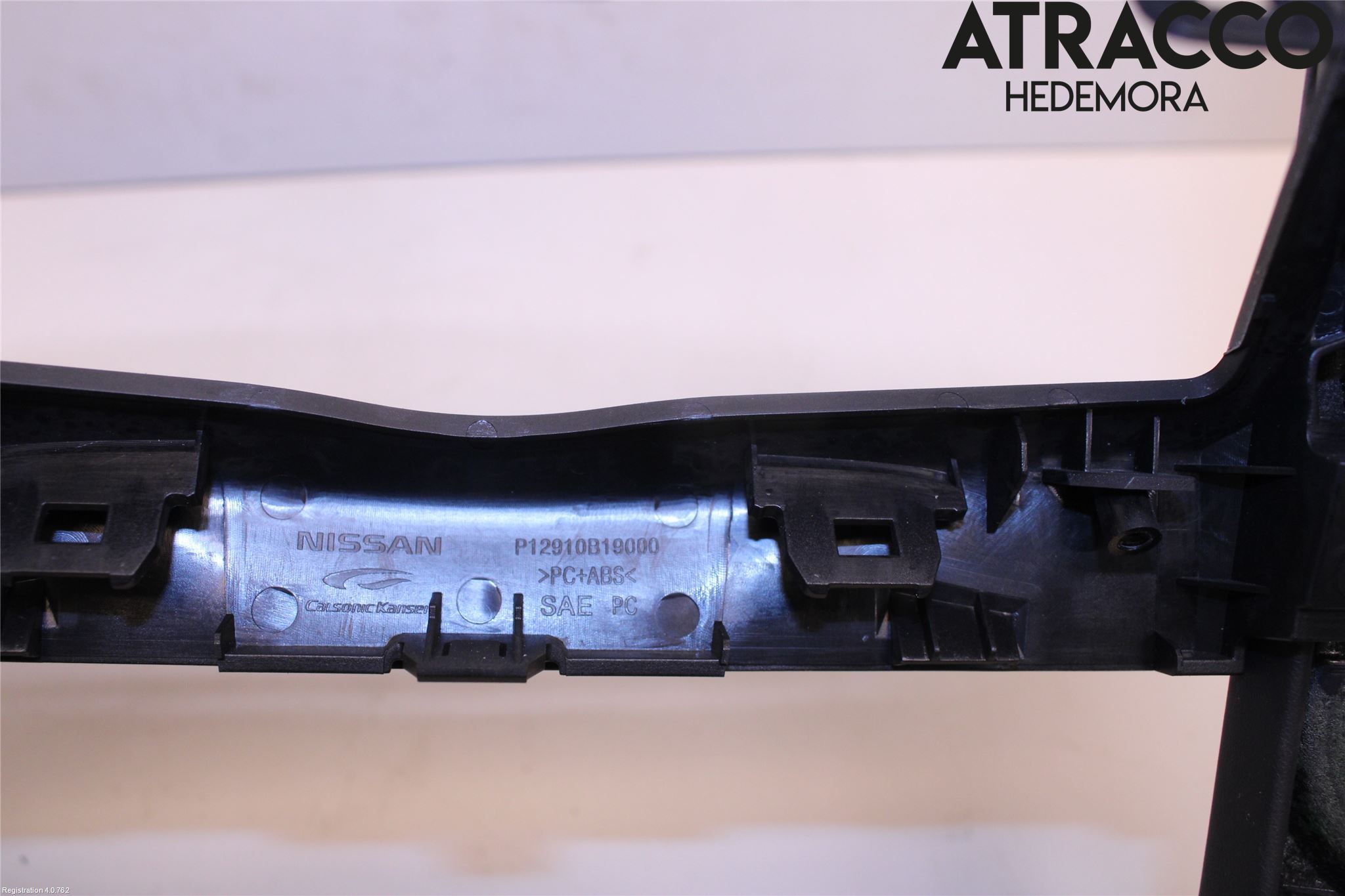 Nissan 370Z Instrumentkonsoll Midt
