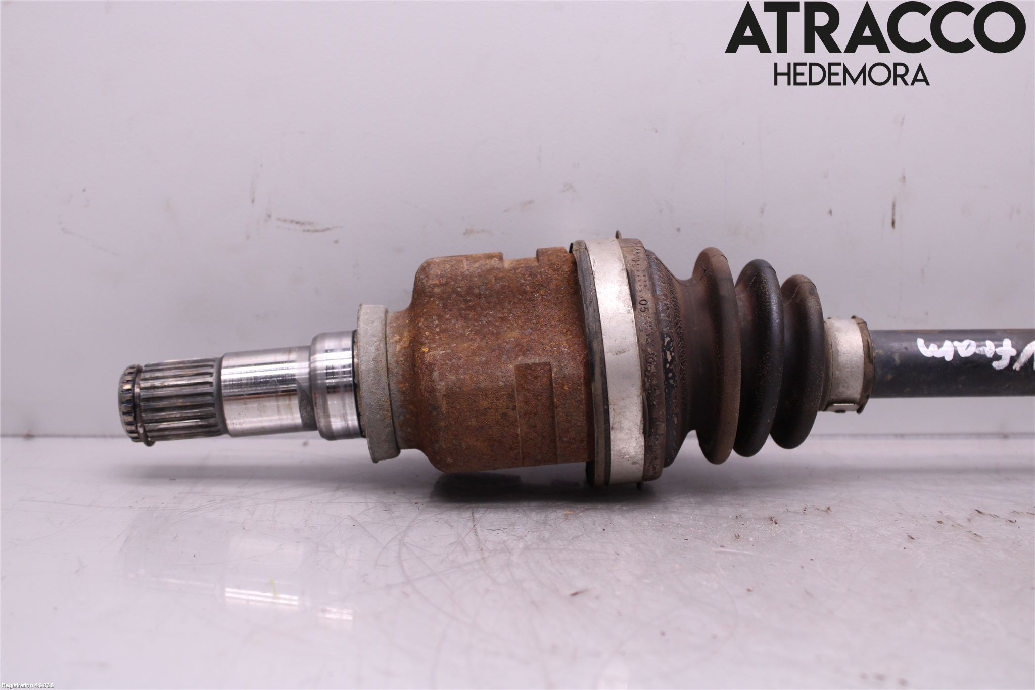 Toyota YARIS XP90 06-11 Drivaksel Foran Kompl Venstre