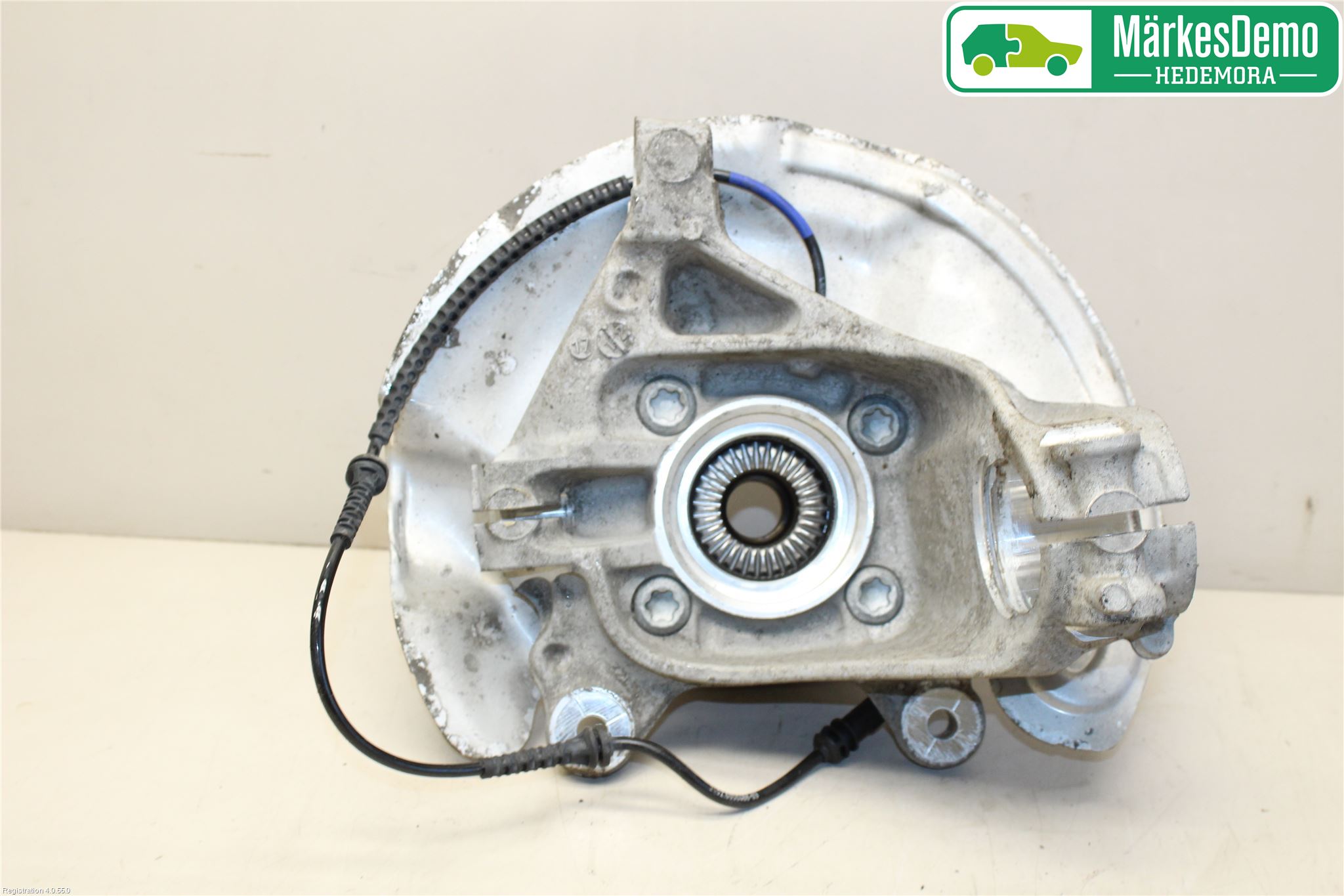 Mini ONE/COOPER 3DR F56 14-24 Spindel Vf
