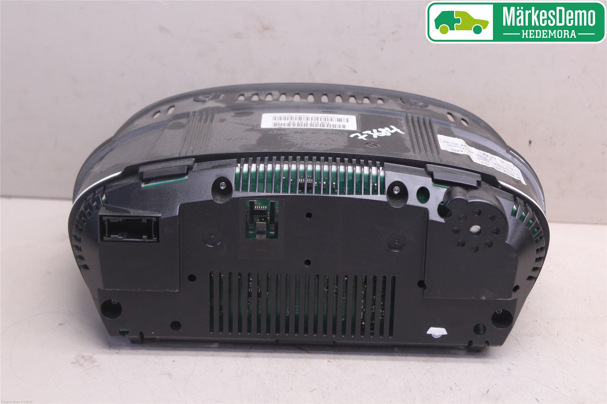 BMW 5 E60/61 Sed/Tou 02-10 Instr Kombinert