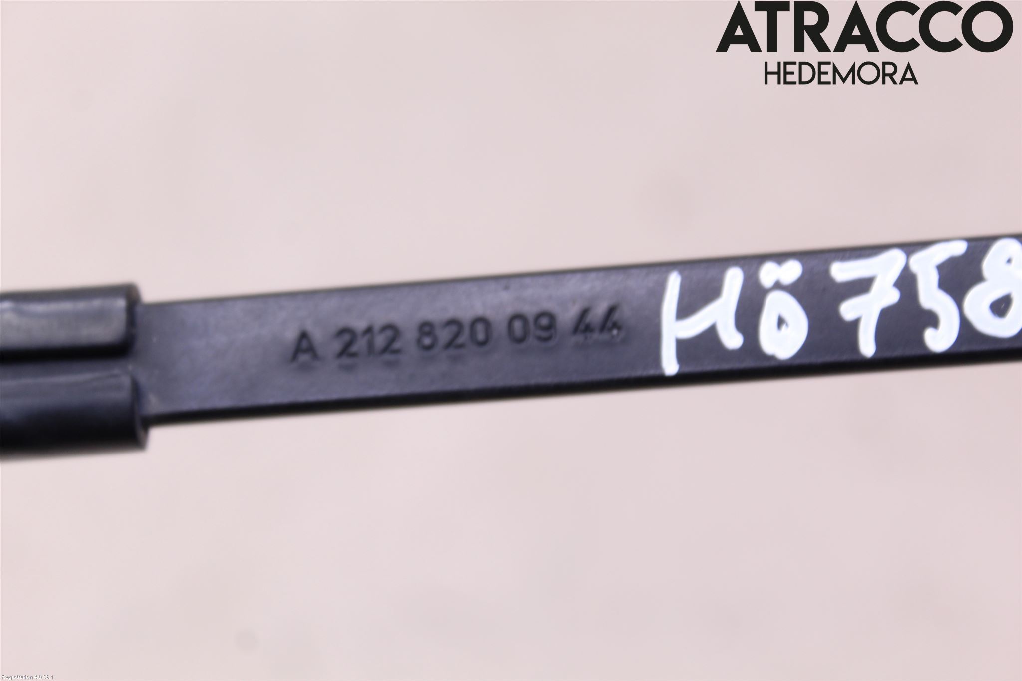 Mercedes-Benz MB E-KLASS (W212) 09-16 Viskerarm-Armer Frontrute