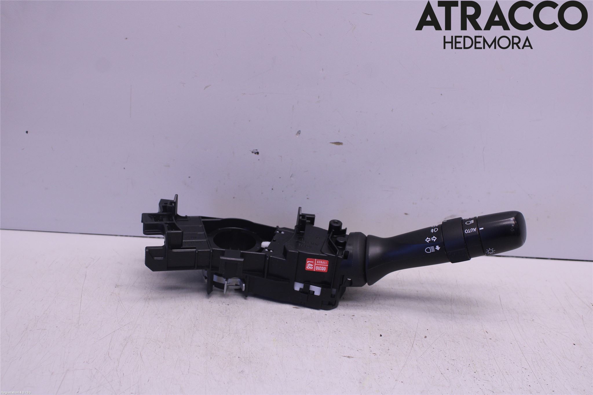 Toyota YARIS XP130 15-20 Bryter Ratt Kombi H Og V