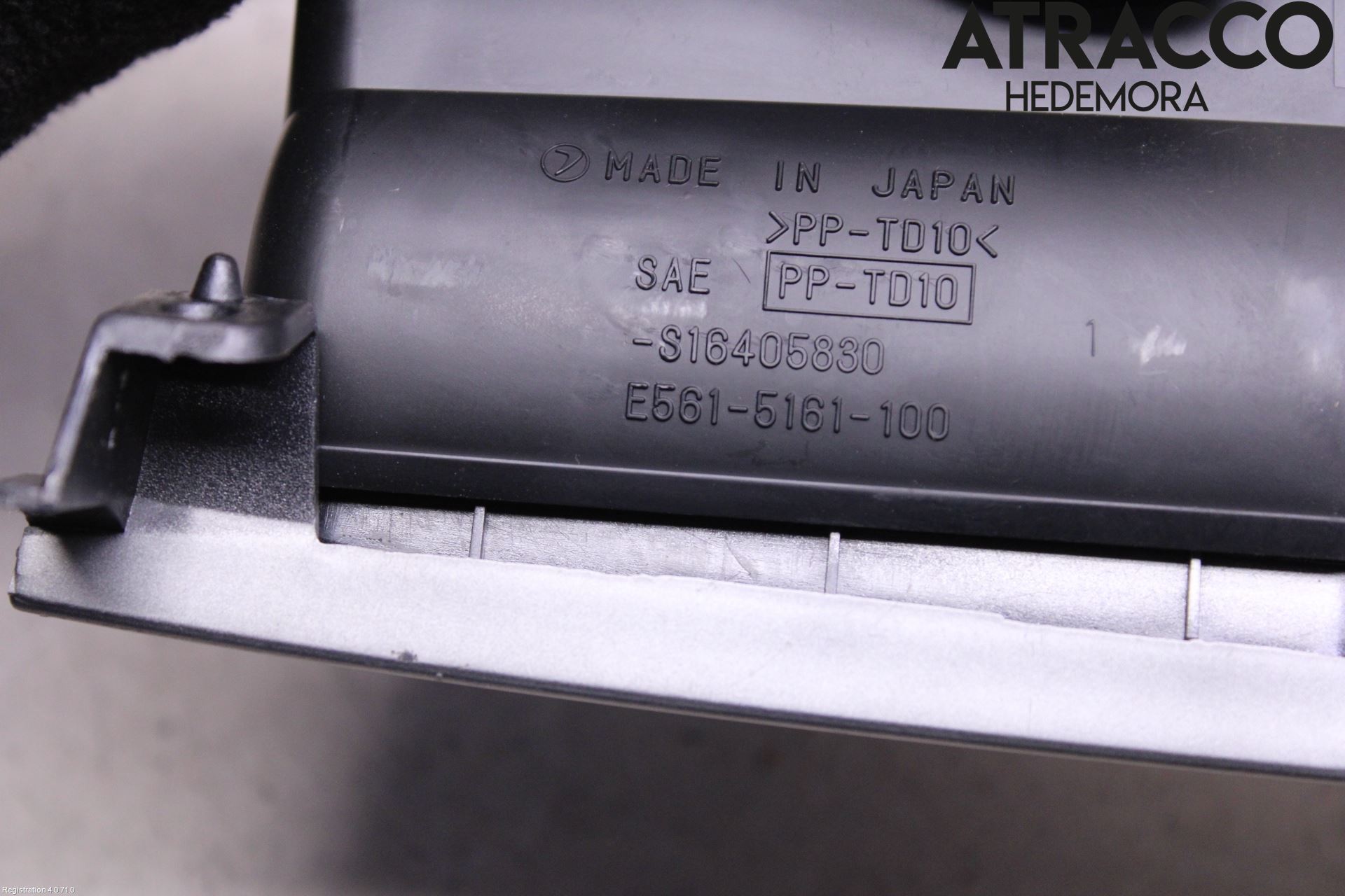 Subaru IMPREZA II  03-05 Dashbord Kanal - Dyse