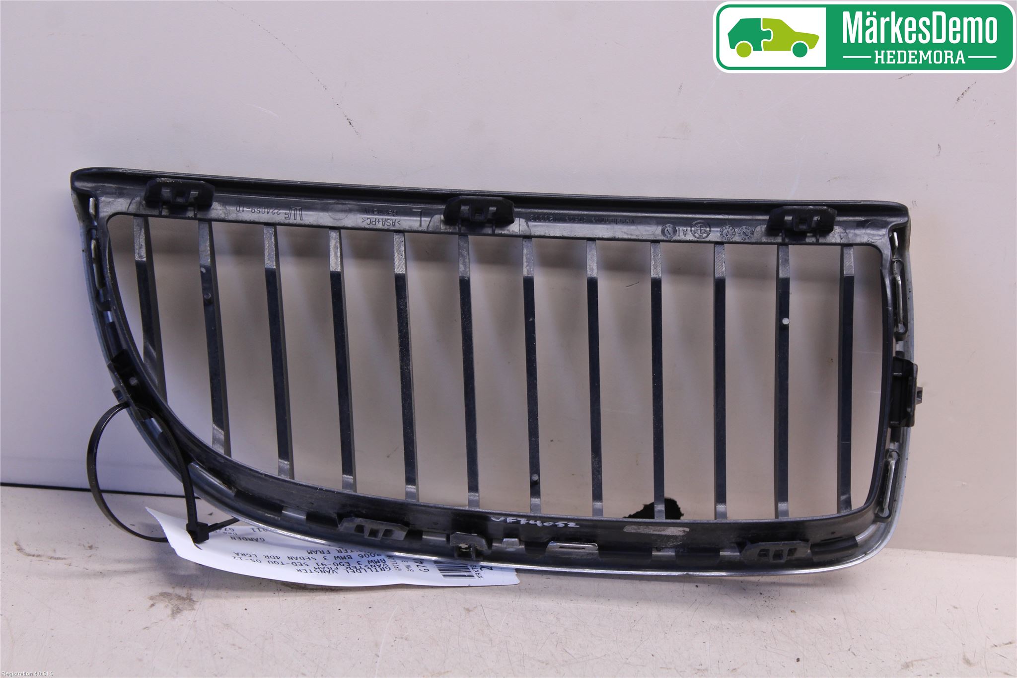 BMW 3 E90/91 SED/TOU 05-12 Grilldel Venstre