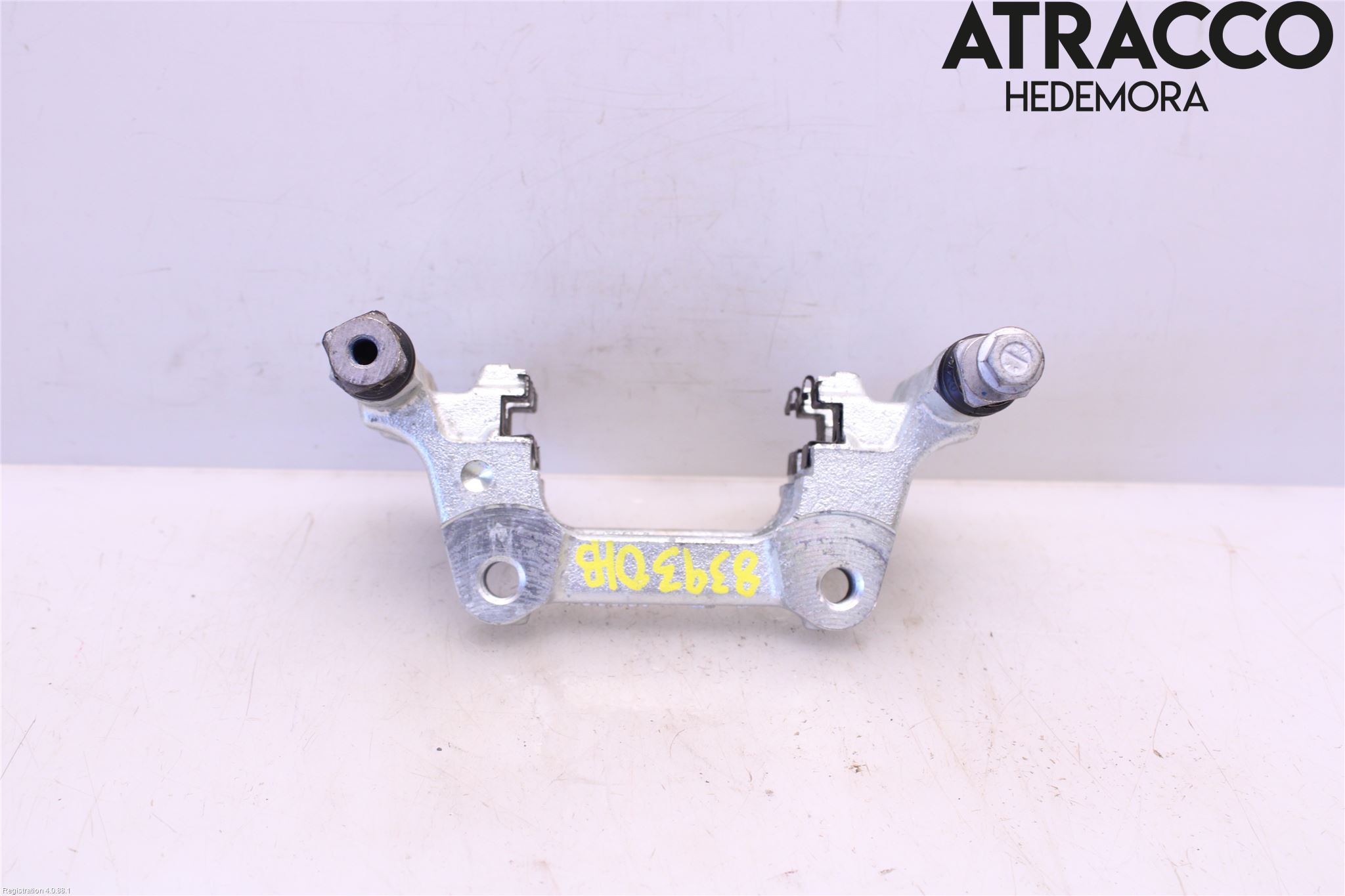 Toyota YARIS CROSS XP21 21- Bremsecaliper Feste Holder