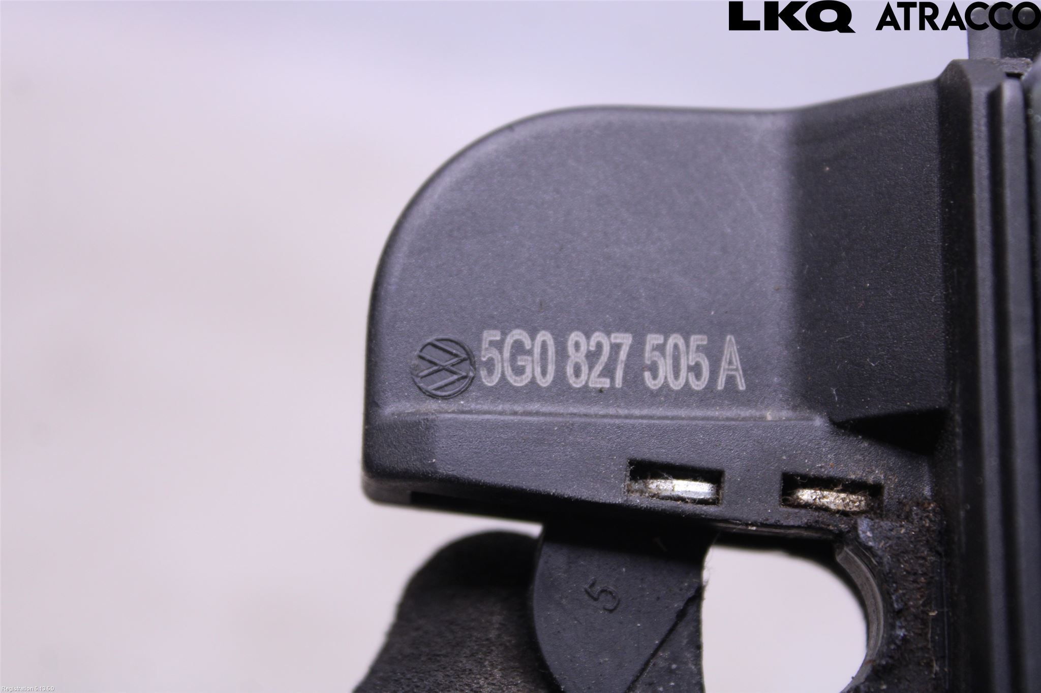Volkswagen VW GOLF SPORTSVAN 15-20 Bakluke-Lokk Låsekasse