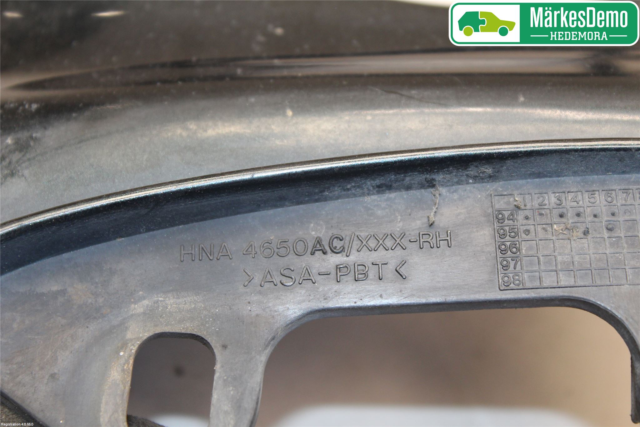 Jaguar XJ X300        95-97 Frontlykt Holder-Feste