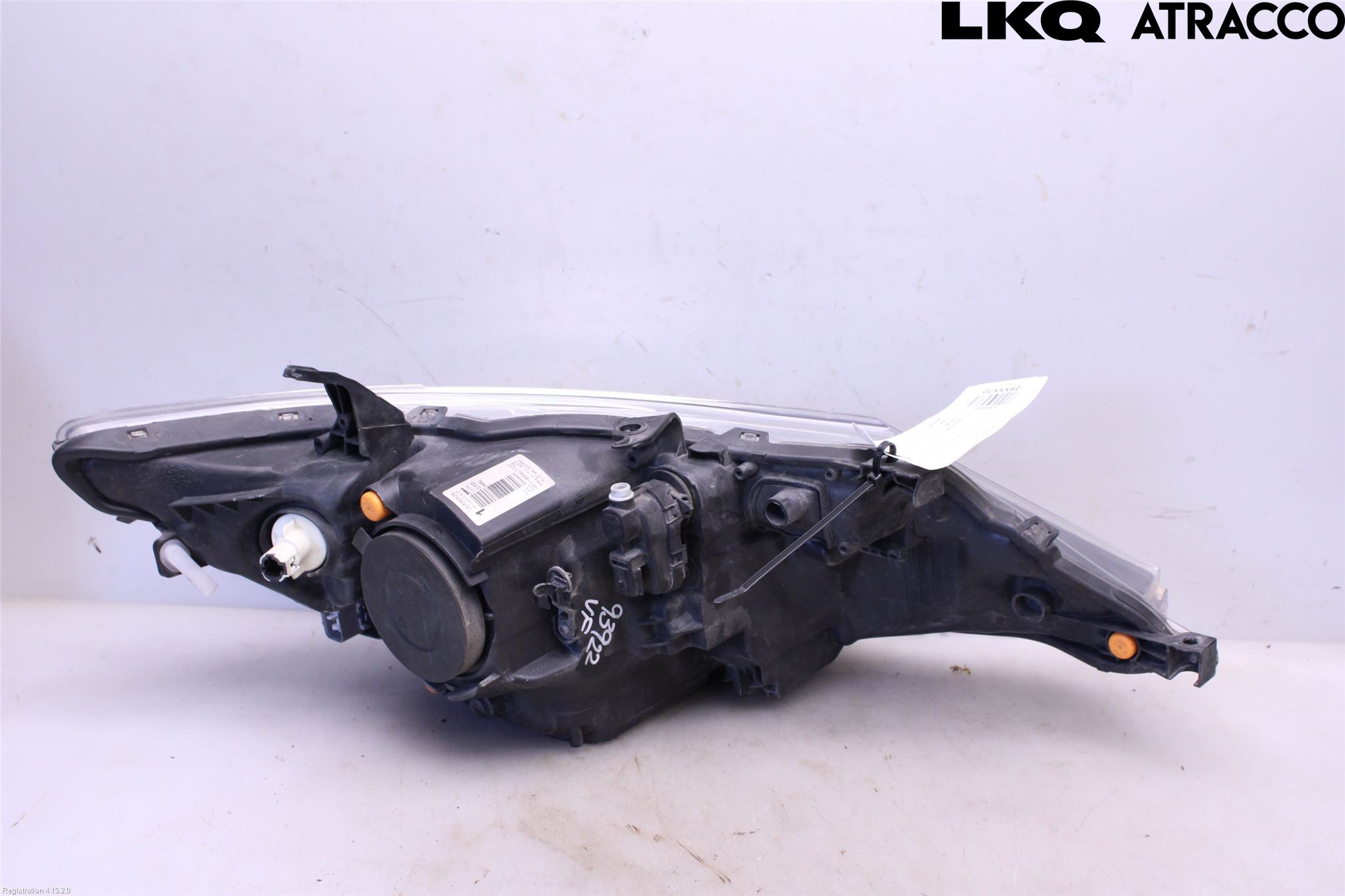 Toyota AURIS 13-19 Frontlykt Venstre