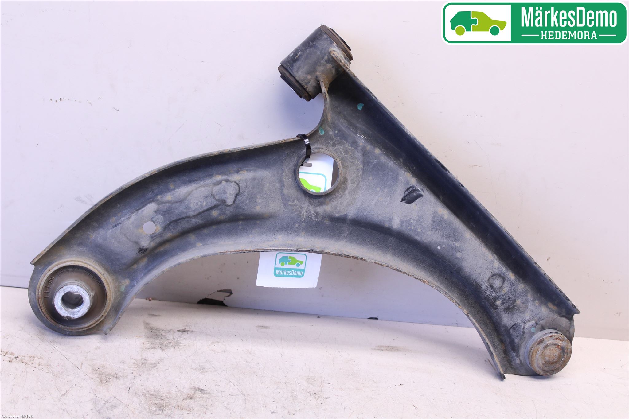 Suzuki BALENO 95-19 Bærearm Foran Venstre Nedre